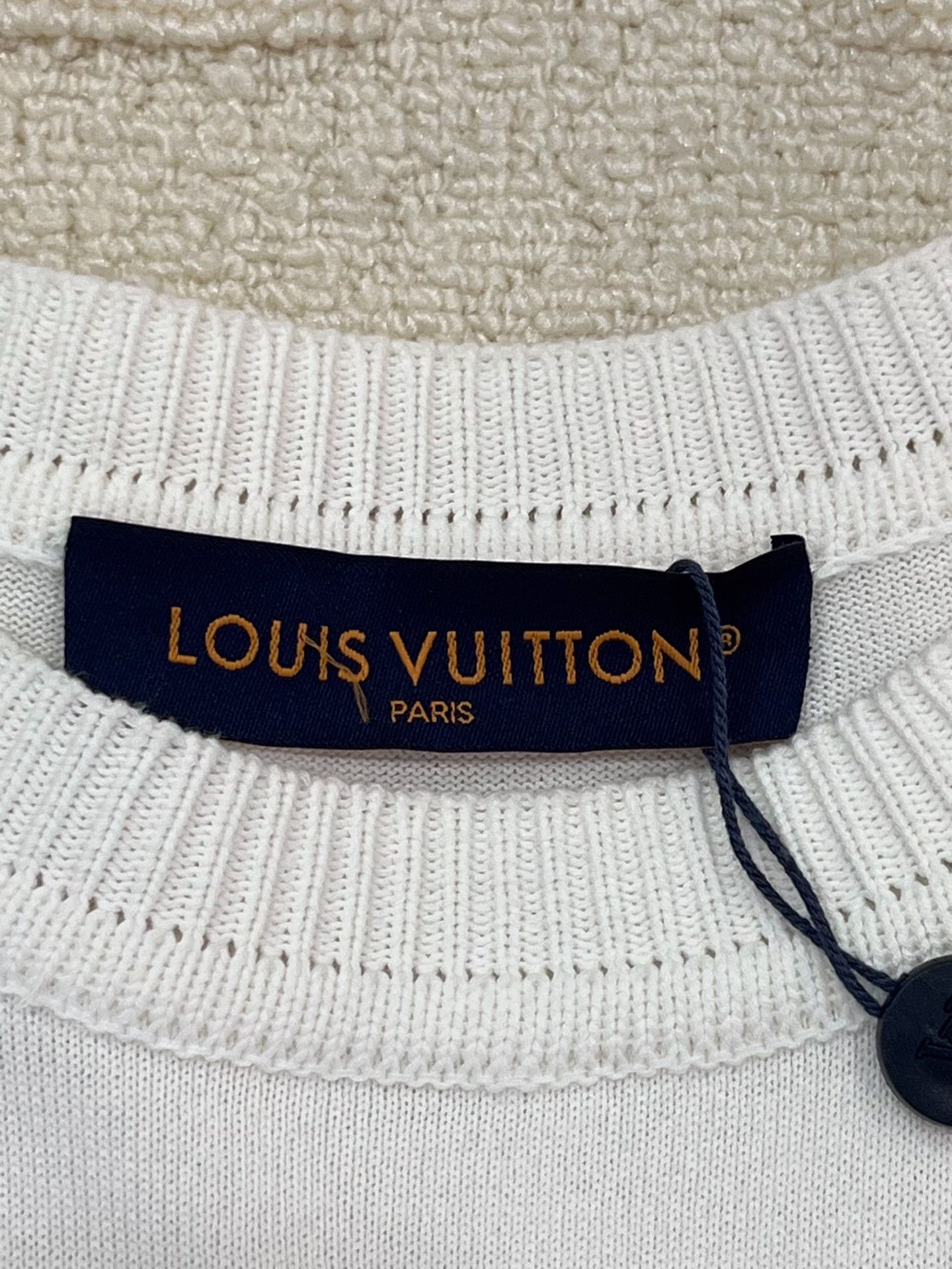 Louis Vuitton Louis Vuitton White T-Shirt xxl Men Size US XXL / EU 58 / 5 - 4 Thumbnail