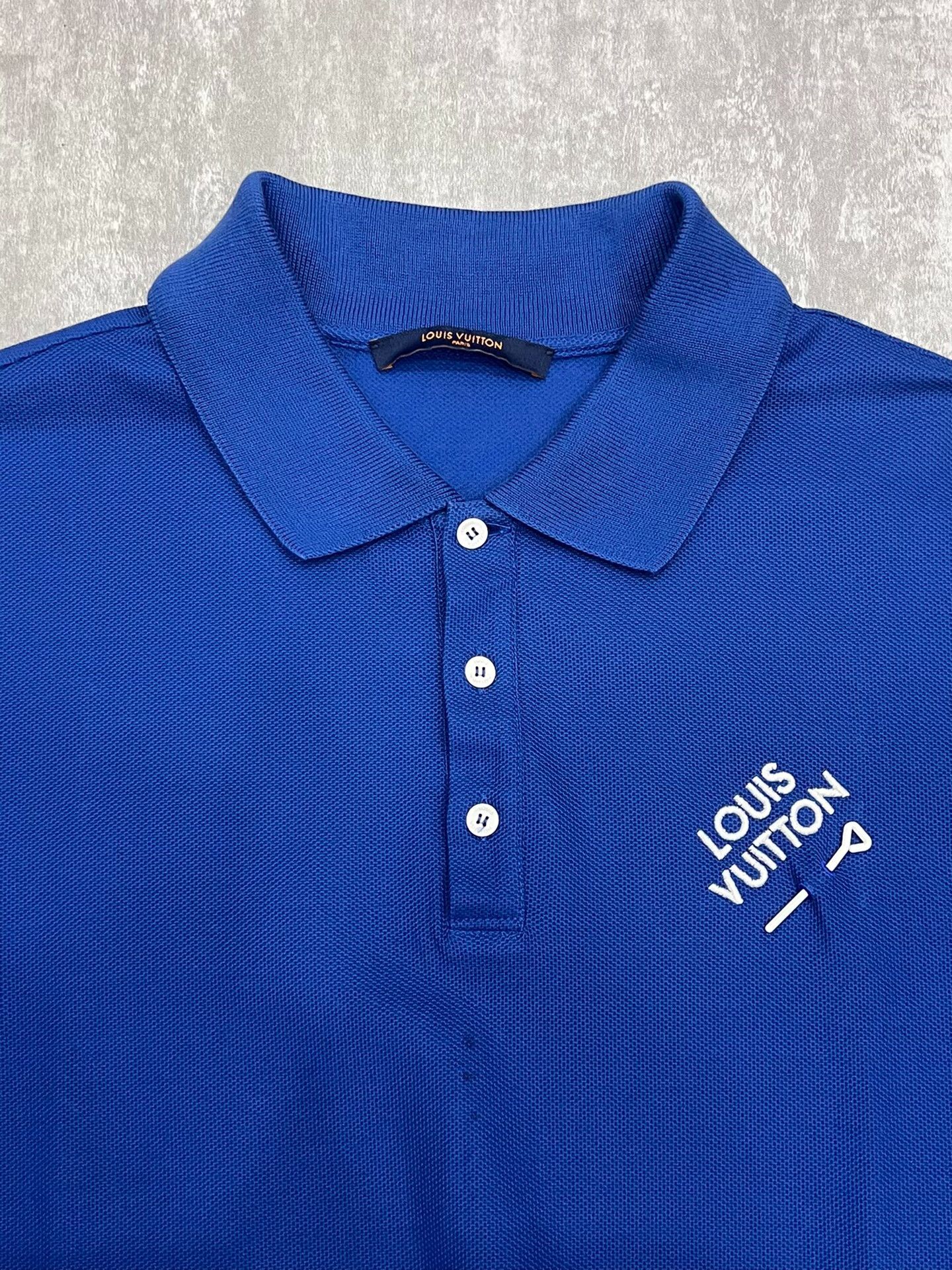 Louis Vuitton Louis Vuitton Blue Polo m Men Size US M / EU 48-50 / 2 - 3 Thumbnail