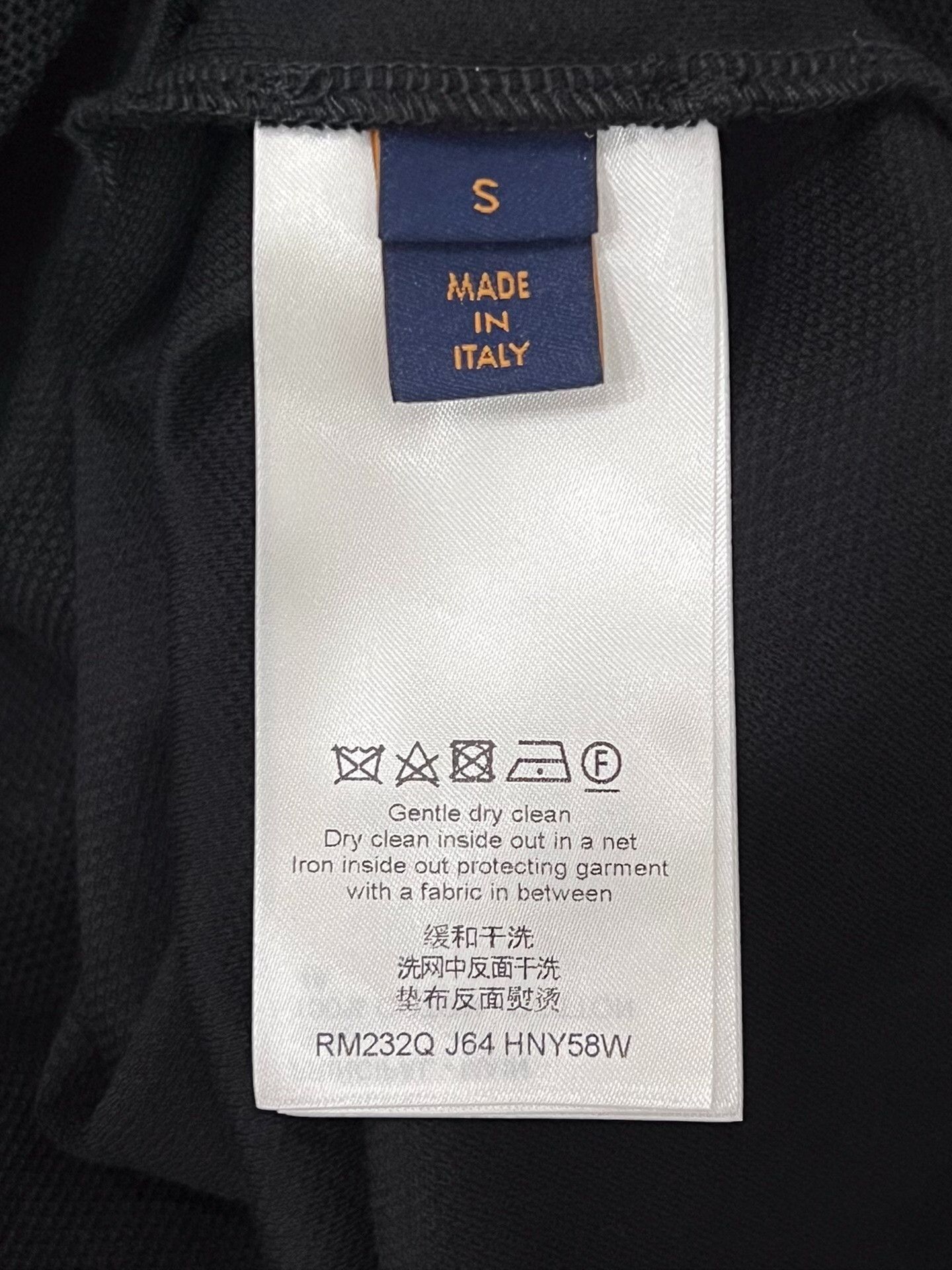 Louis Vuitton Louis Vuitton Black Polo s Men Size US S / EU 44-46 / 1 - 5 Thumbnail