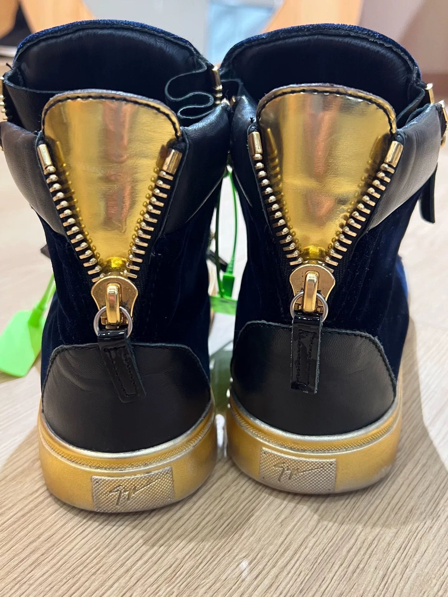Giuseppe Zanotti Giuseppe Zanotti Velvet Gold Hitop Sneakers us_6-5 Women Size US 6.5 / IT 36.5 - 6 Thumbnail