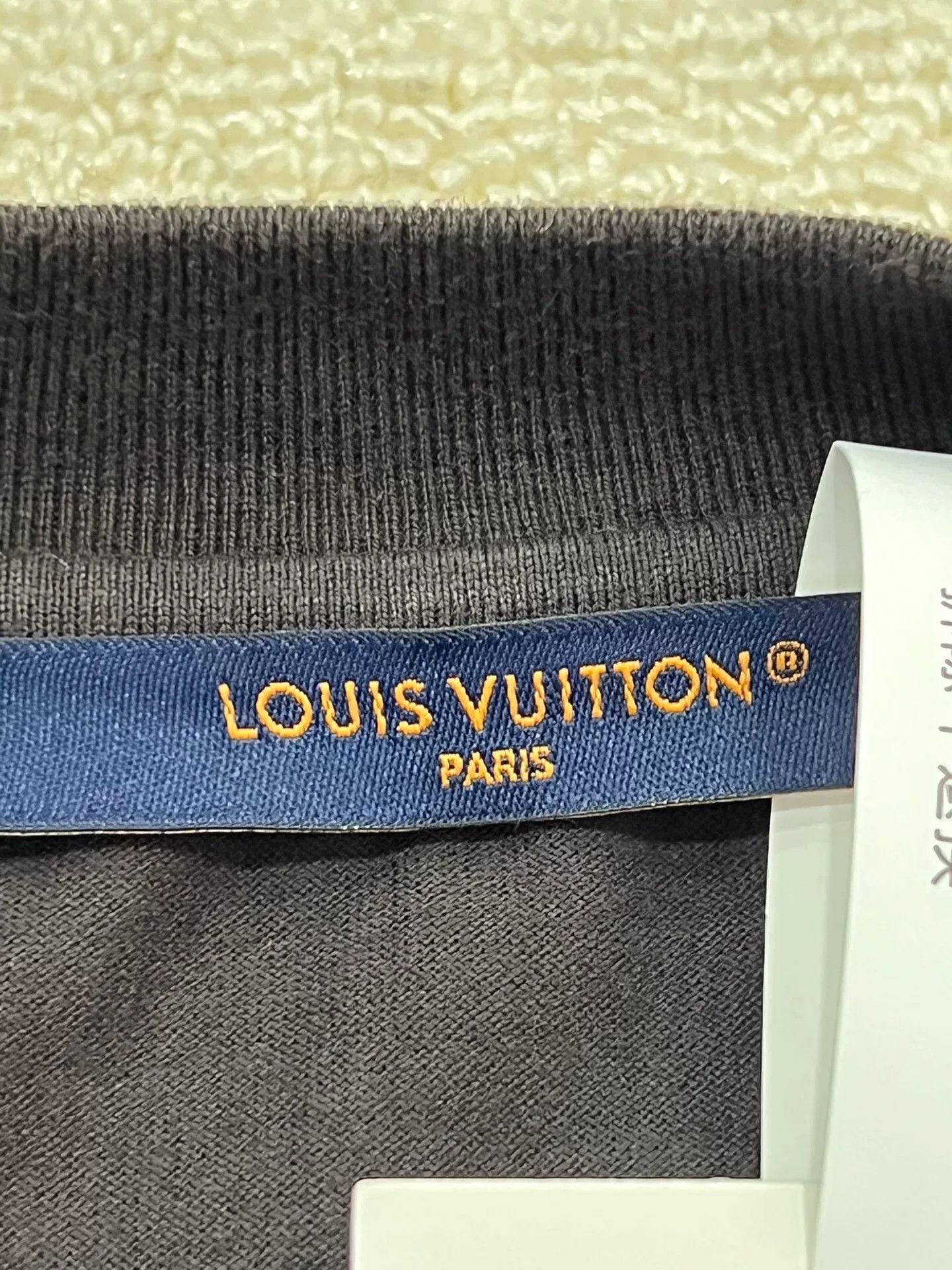 Louis Vuitton Louis Vuitton Brown T-Shirt m Men Size US M / EU 48-50 / 2 - 4 Thumbnail