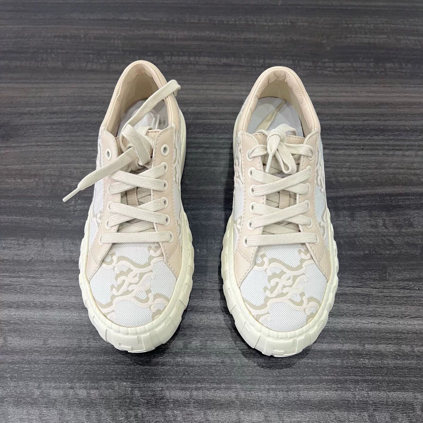 Fendi Fendi Beige Lowtop Sneakers us_6 Women Size US 6 / IT 36 - 2 Thumbnail