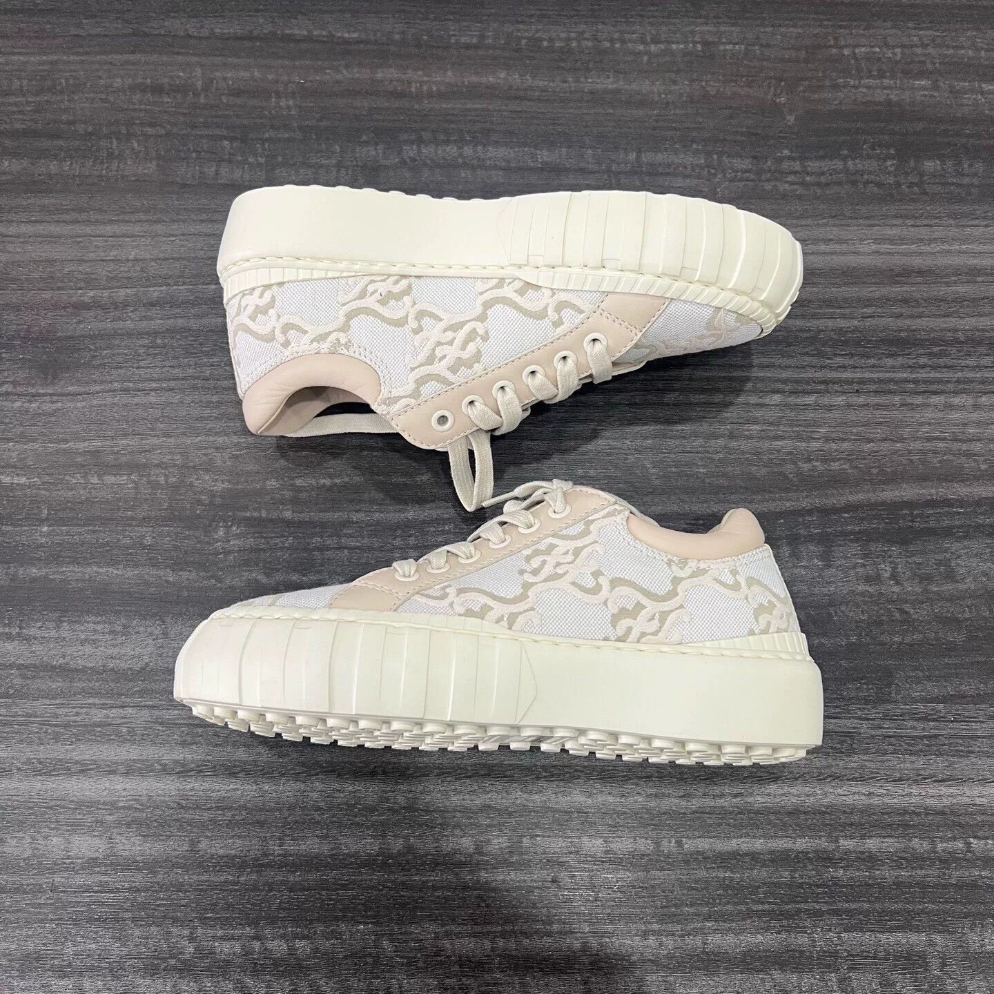 Fendi Fendi Beige Lowtop Sneakers us_6 Women Size US 6 / IT 36 - 4 Thumbnail