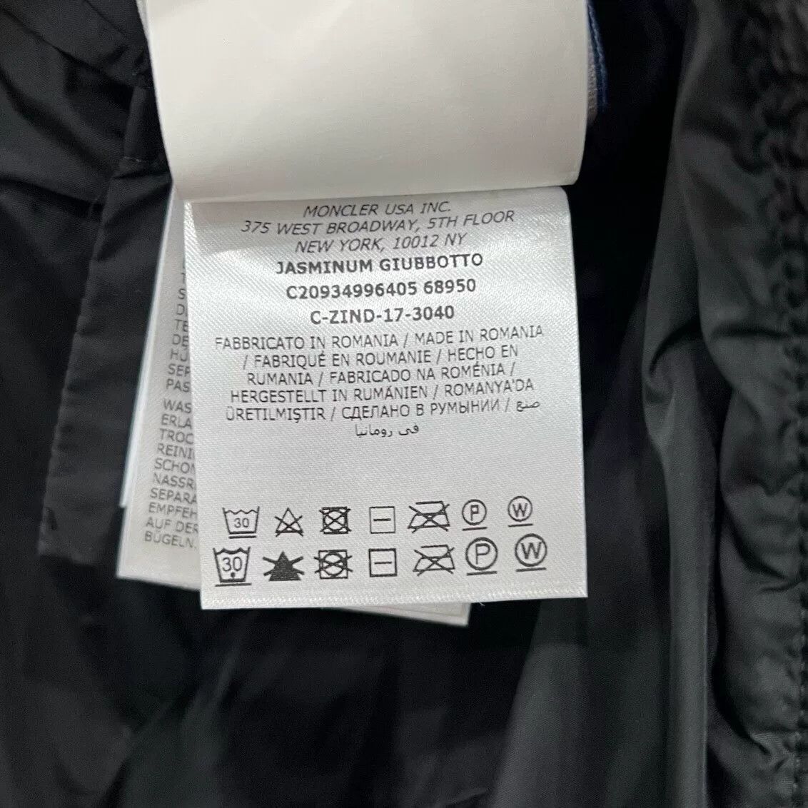 Moncler Moncler Down Cropped Black Down Jacket XS Women Size XS / US 0-2 / IT 36-38 - 4 Thumbnail