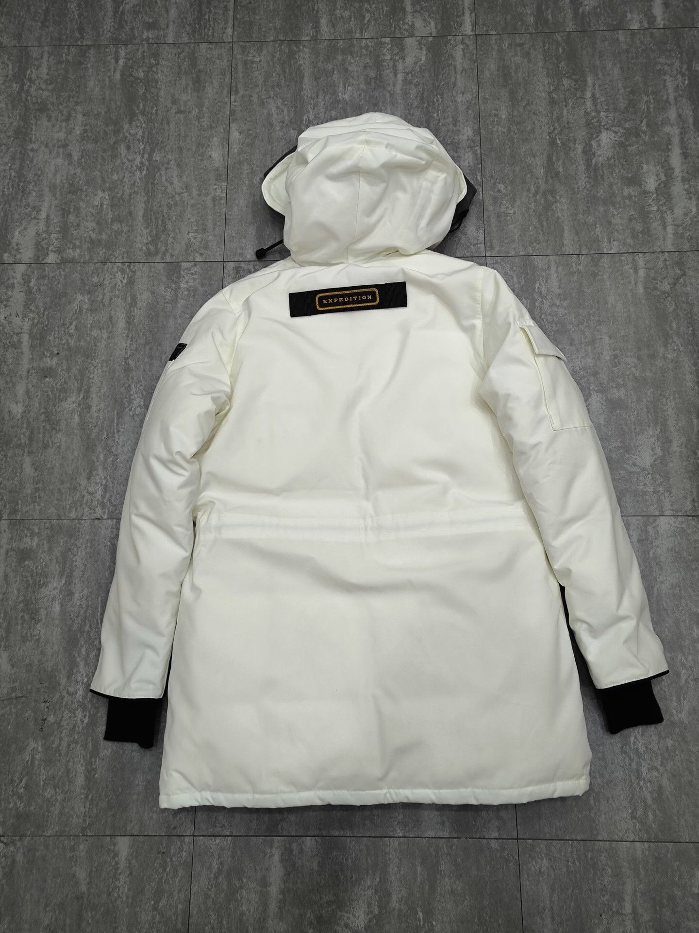 Canada Goose Canada Goose White Heavy Coat l Men Size US L / EU 52-54 / 3 - 2 Thumbnail