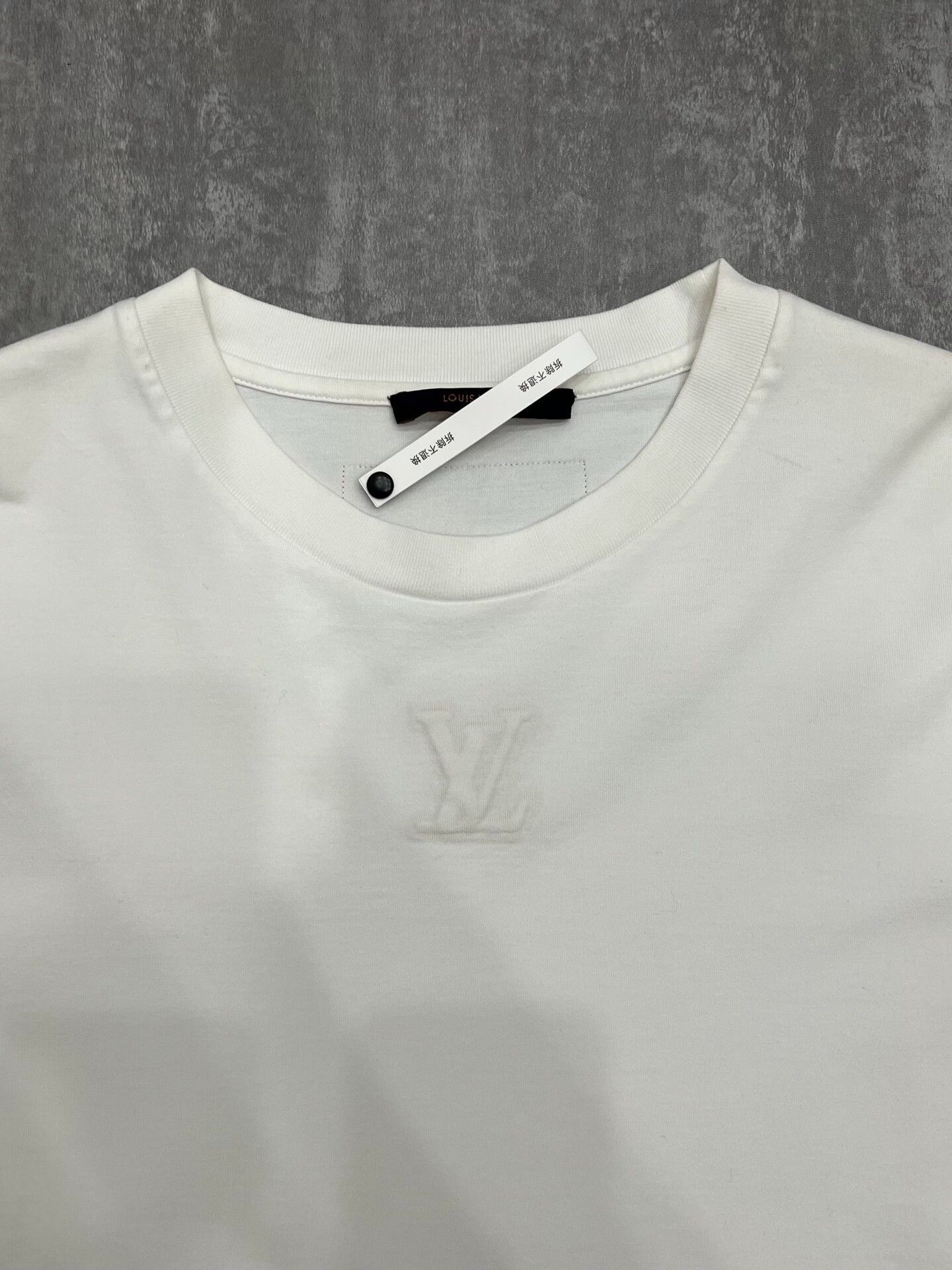 Louis Vuitton Louis Vuitton Retro White T-Shirt xxl Men Size US XXL / EU 58 / 5 - 3 Thumbnail