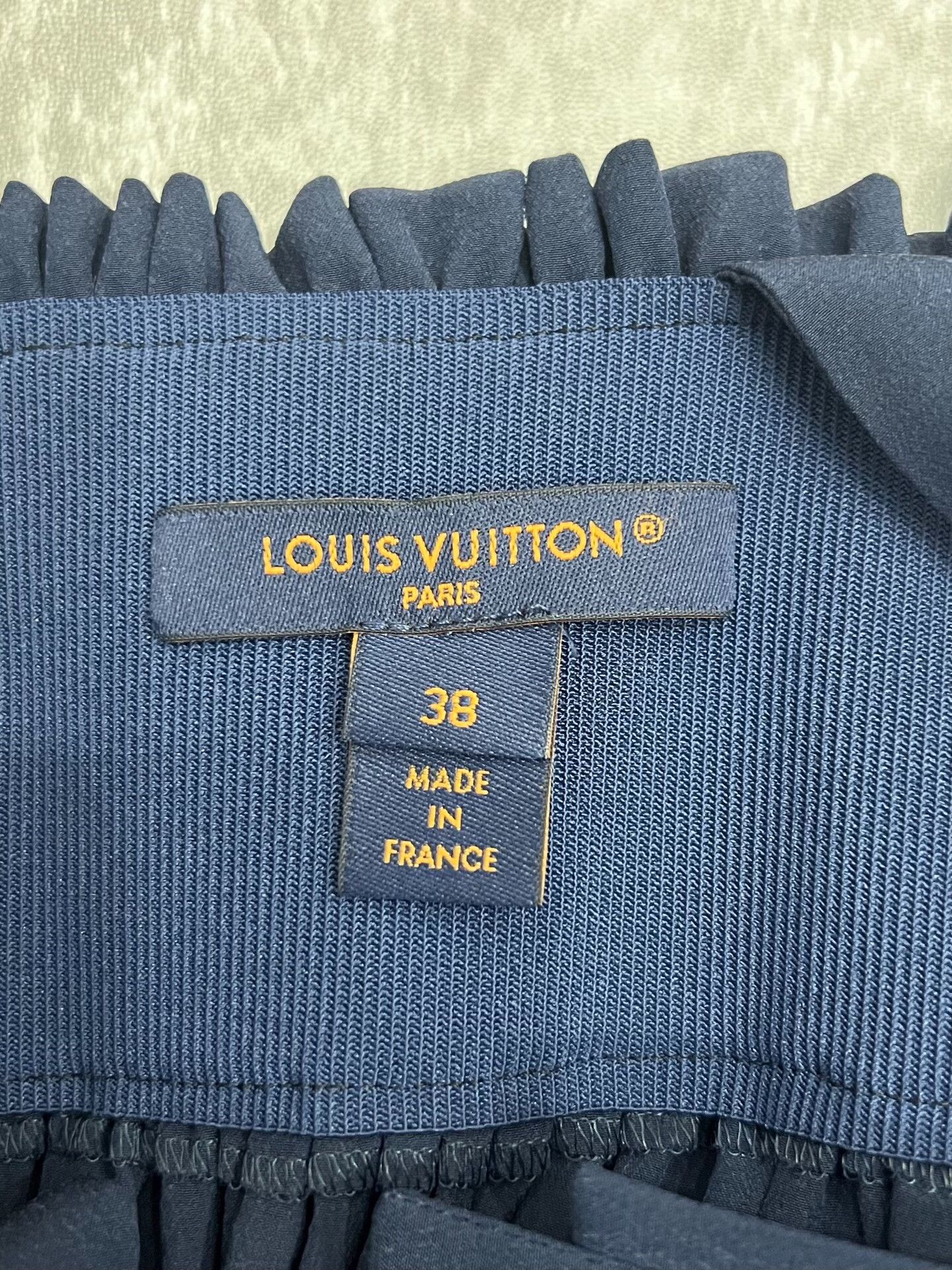 Louis Vuitton Louis Vuitton Blue T-Shirt S Women Size S / US 4 / IT 40 - 5 Thumbnail