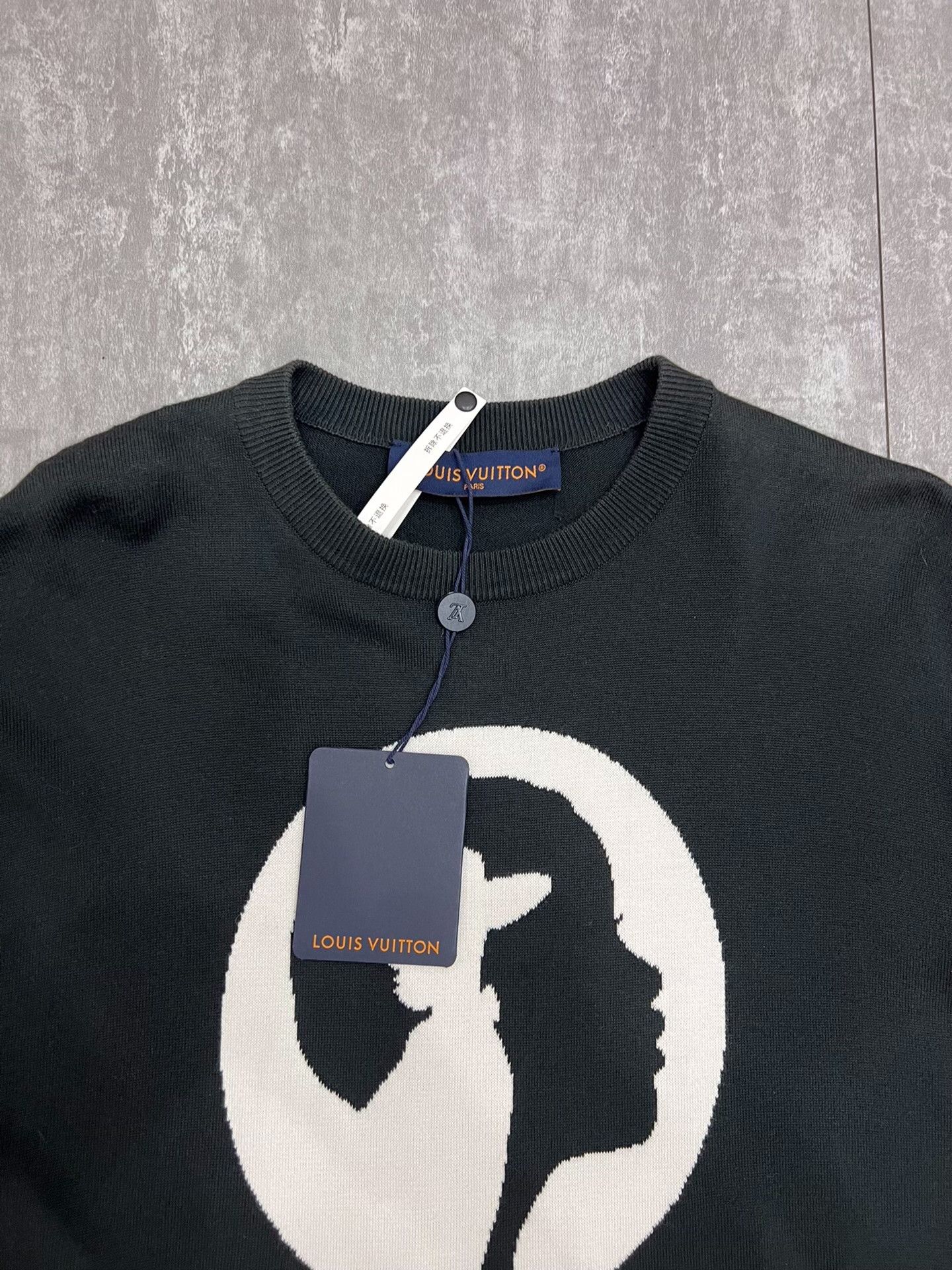 Louis Vuitton Louis Vuitton Retro T-Shirt s Men Size US S / EU 44-46 / 1 - 3 Thumbnail