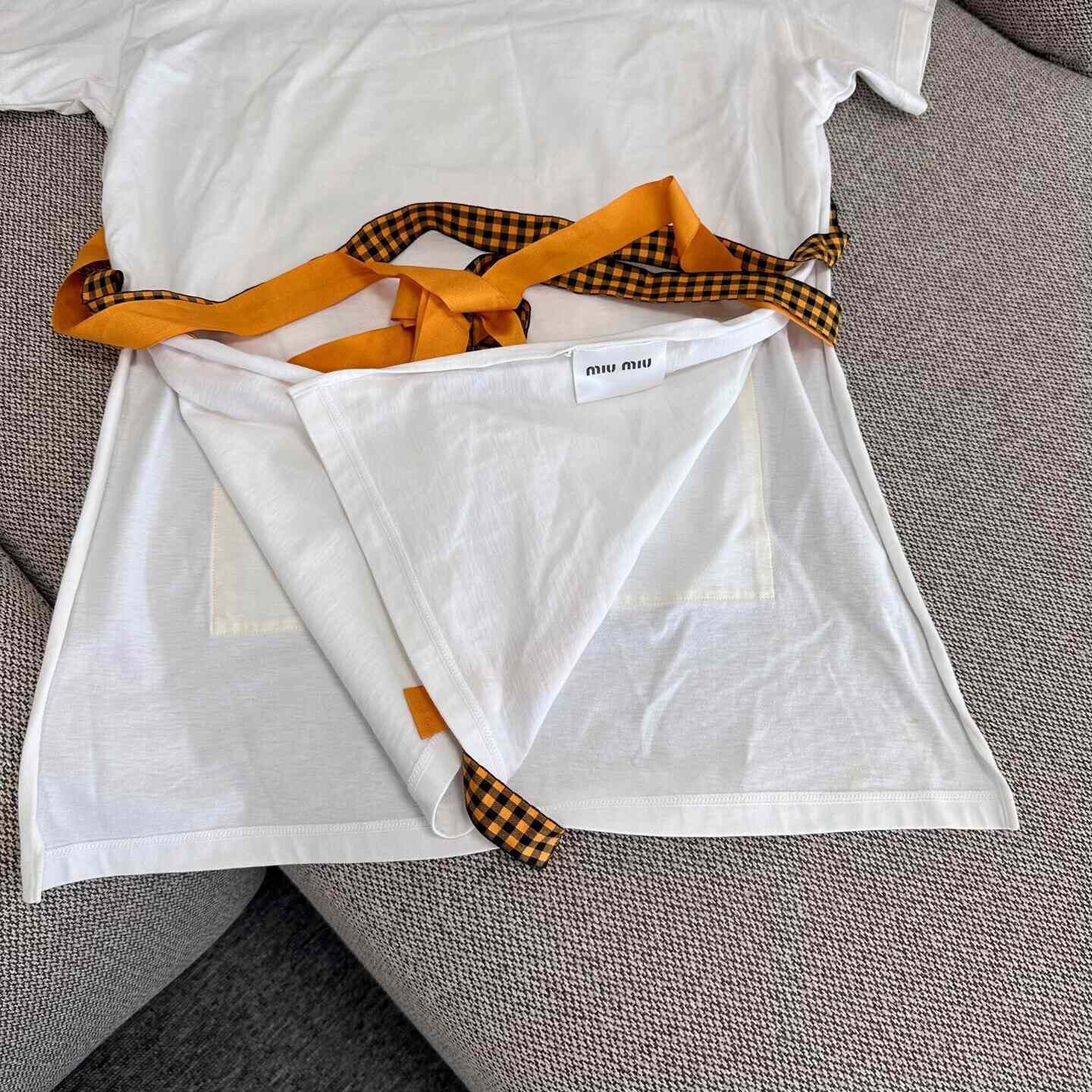 Miu Miu Miu Miu Printed Graphic T-Shirt M Women Size M / US 6-8 / IT 42-44 - 3 Thumbnail