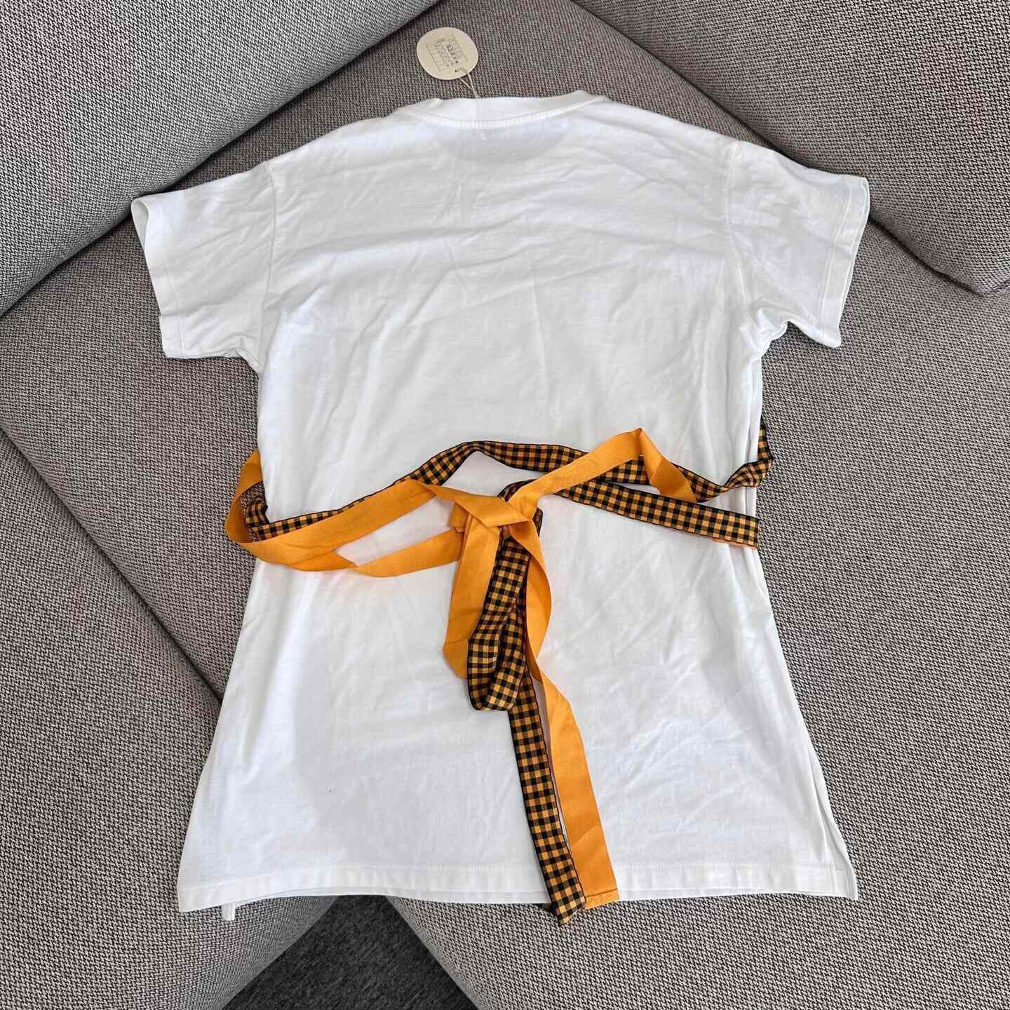 Miu Miu Miu Miu Printed Graphic T-Shirt M Women Size M / US 6-8 / IT 42-44 - 2 Thumbnail