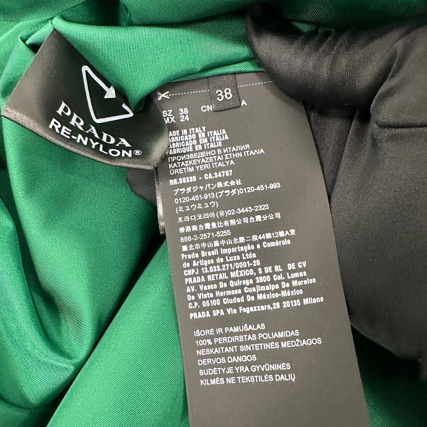 Prada Prada T-Shirt S Women Size S / US 4 / IT 40 - 4 Thumbnail