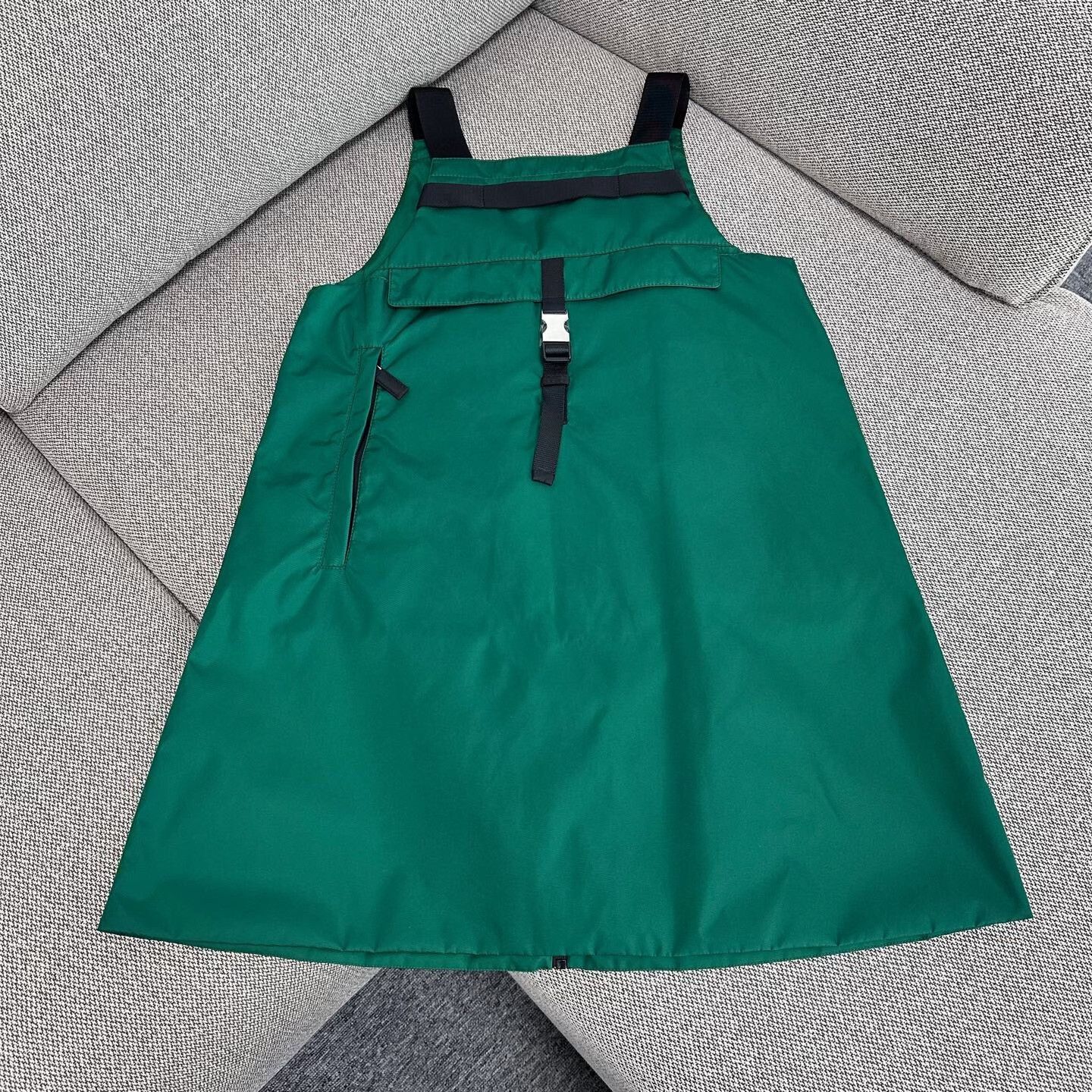 Prada Prada T-Shirt S Women Size S / US 4 / IT 40 - 2 Thumbnail
