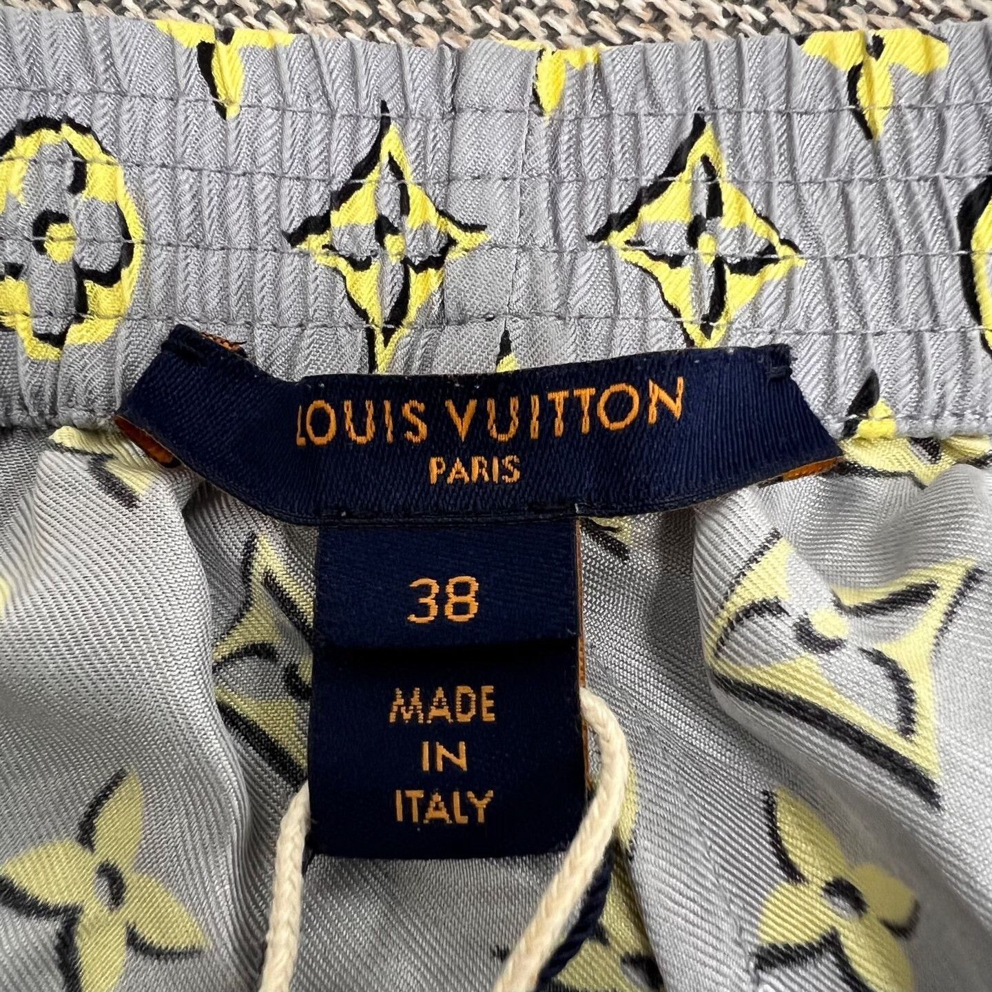 Louis Vuitton Louis Vuitton Silk Blue Shorts 36 Men Size US 36 / EU 52 - 3 Thumbnail
