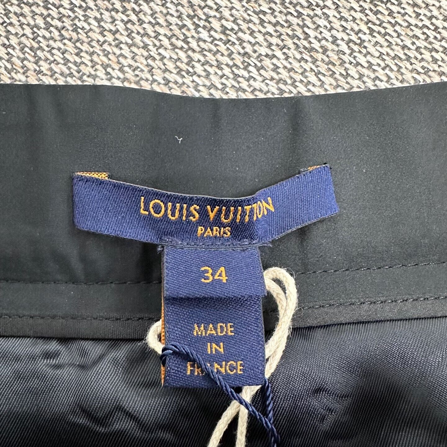 Louis Vuitton Louis Vuitton Casual Skirt 26 Women Size 26" / US 2 / IT 38 - 3 Thumbnail