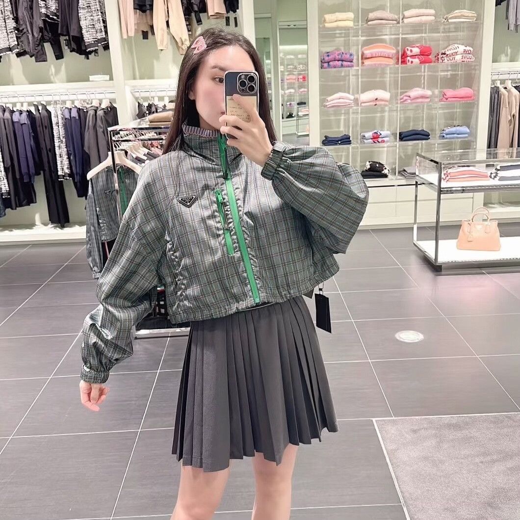 Prada Prada Plaid Cropped Jacket S Women Size S / US 4 / IT 40 - 6 Thumbnail