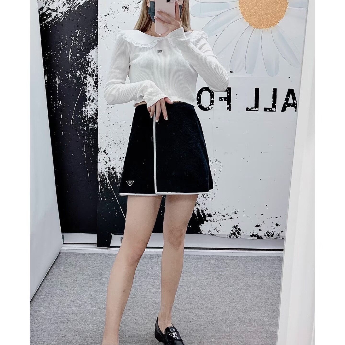 Prada Prada Retro Skirt 40 Women Size 40" / US 18 - 8 Thumbnail