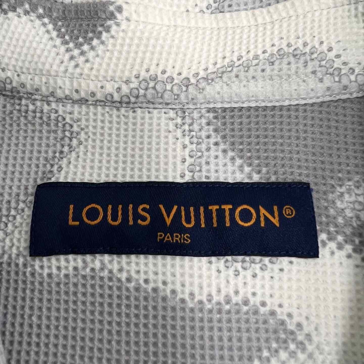 Louis Vuitton Louis Vuitton Camo Silver Shirt xl Men Size US XL / EU 56 / 4 - 3 Thumbnail