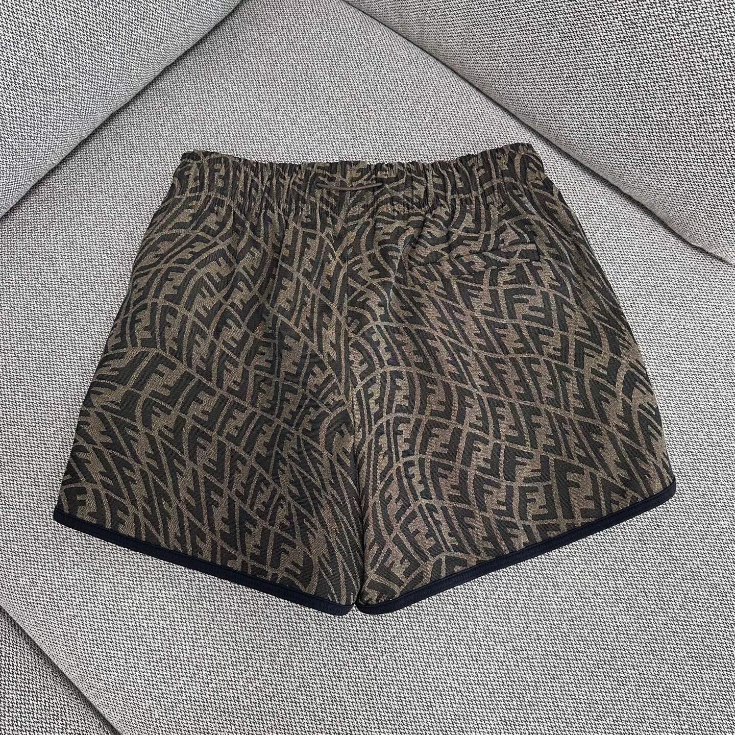 Fendi Fendi Retro Shorts 40 Men Size US 40 / EU 56 - 2 Thumbnail