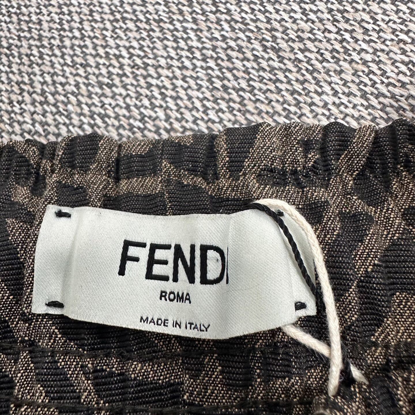 Fendi Fendi Retro Shorts 40 Men Size US 40 / EU 56 - 3 Thumbnail