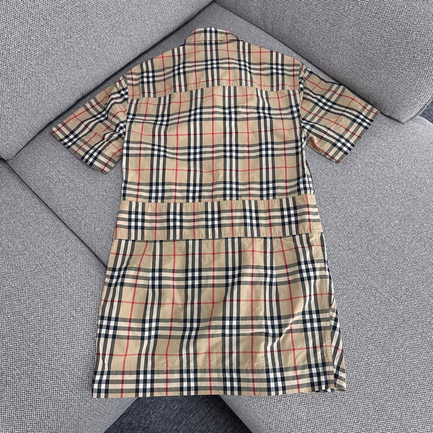 Burberry Burberry Retro Plaid T-Shirt XS Women Size XS / US 0-2 / IT 36-38 - 2 Thumbnail