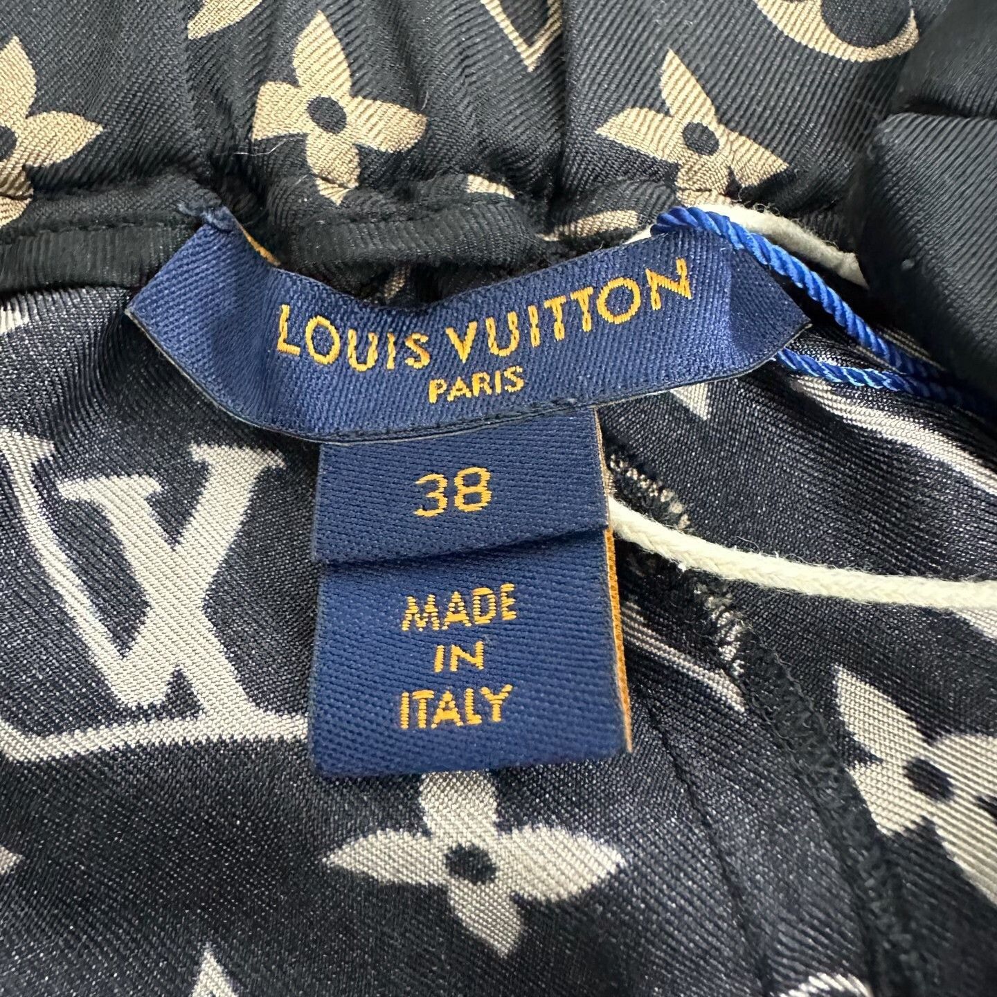 Louis Vuitton Louis Vuitton Silk Pants 24 Women Size 24" / US 00 / IT 34 - 3 Thumbnail
