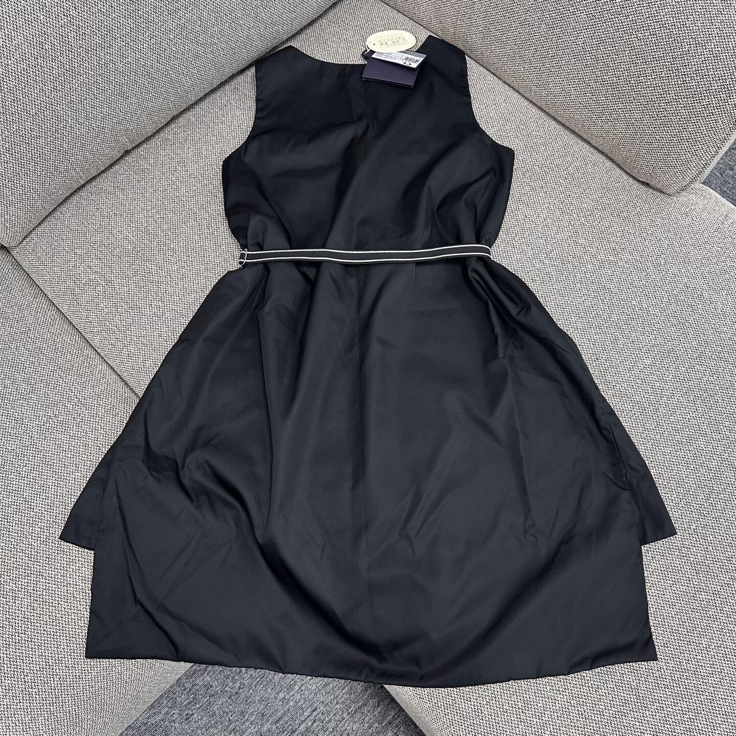 Prada Prada T-Shirt L Women Size L / US 10 / IT 46 - 2 Thumbnail