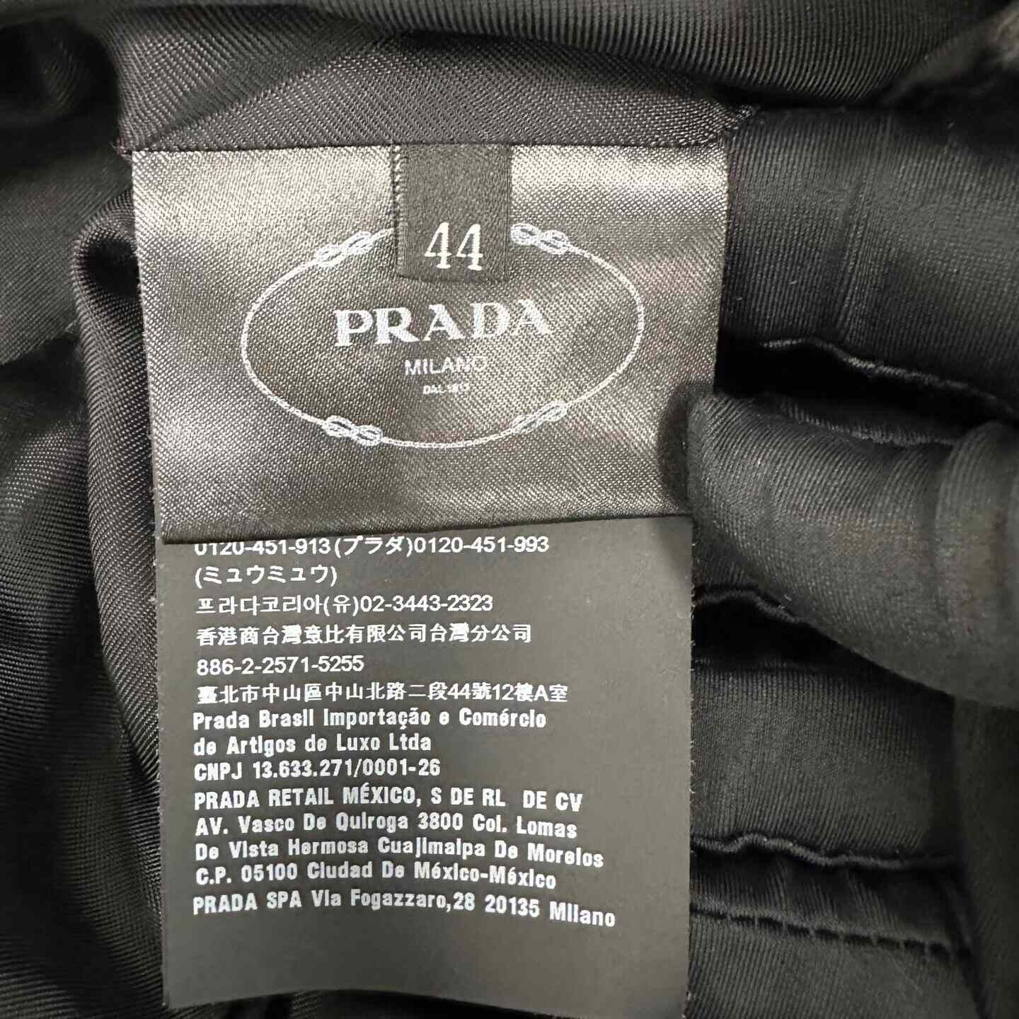 Prada Prada T-Shirt L Women Size L / US 10 / IT 46 - 4 Thumbnail