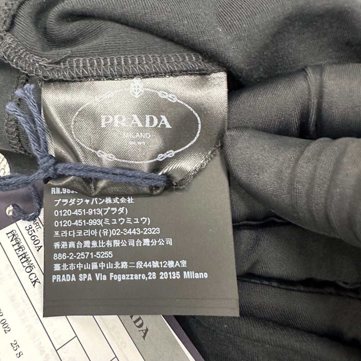 Prada Prada High-Waist Black T-Shirt S Women Size S / US 4 / IT 40 - 4 Thumbnail