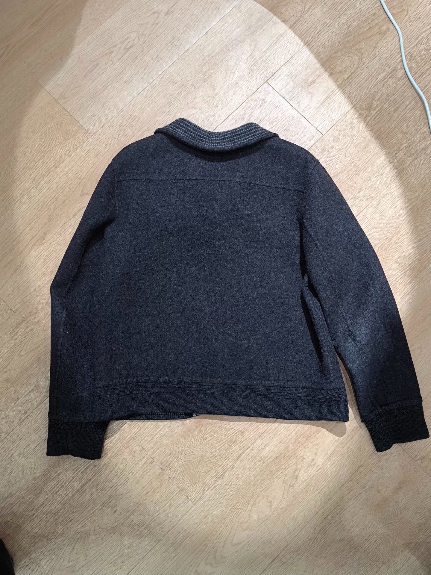 Louis Vuitton Louis Vuitton Gray Long Sleeve Shirt l Men Size US L / EU 52-54 / 3 - 2 Thumbnail