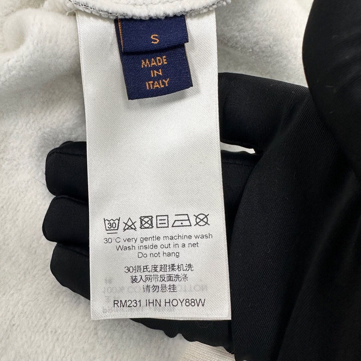 Louis Vuitton Louis Vuitton Hoodie s Men Size US S / EU 44-46 / 1 - 4 Thumbnail