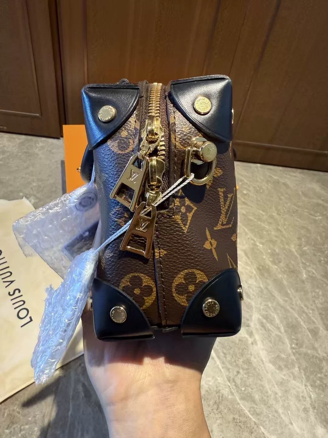 Louis Vuitton Louis Vuitton Shoulder Bag M Women Size ONE SIZE - 3 Thumbnail