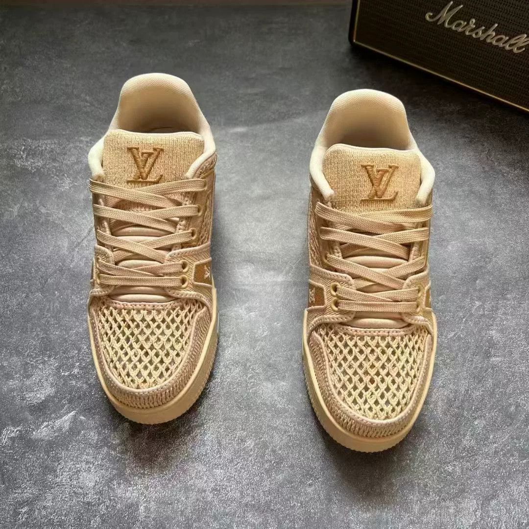Louis Vuitton Louis Vuitton Training Beige Lowtop Sneakers 37 Women Size US 6.5 / IT 36.5 - 3 Thumbnail