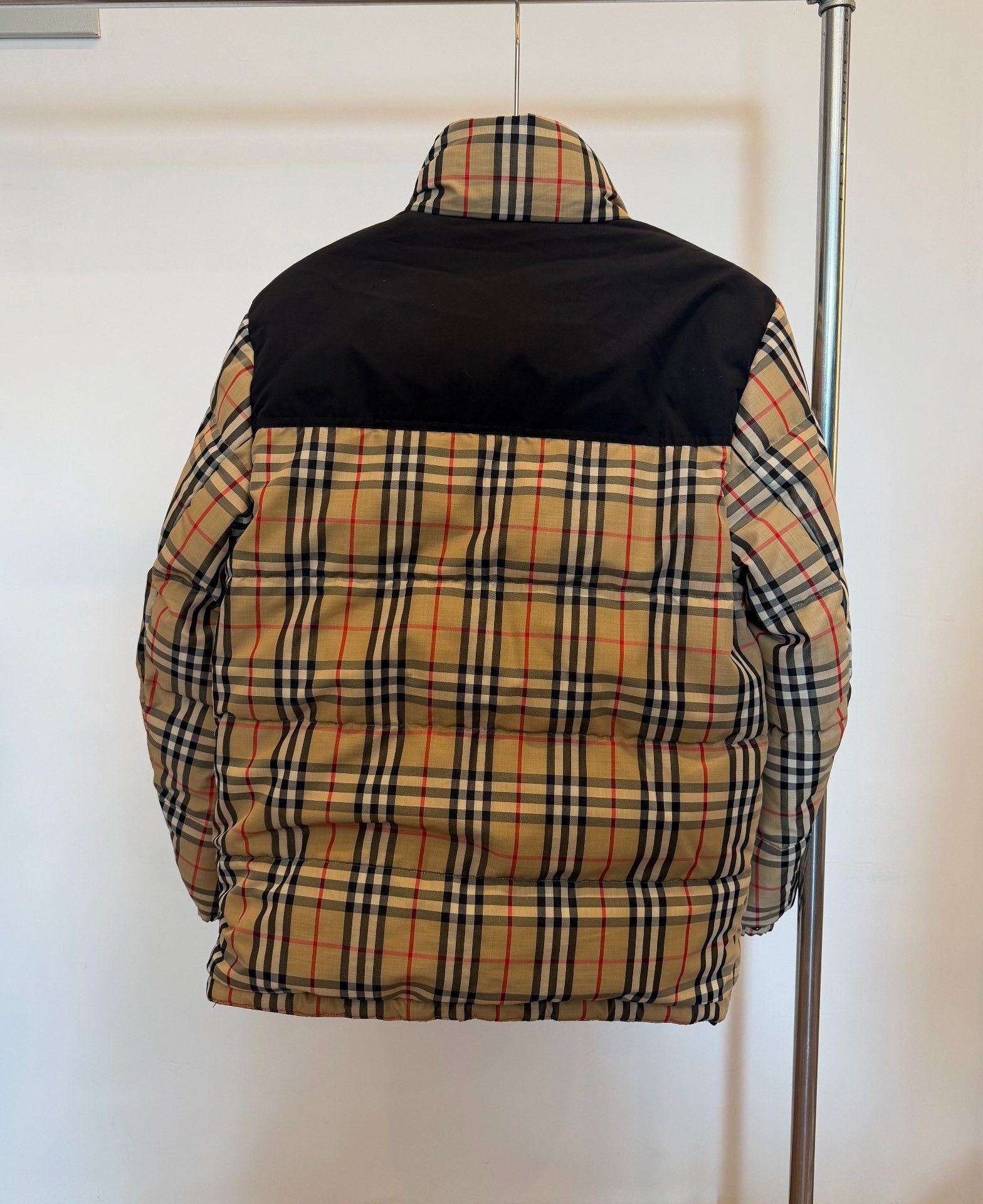 Burberry Burberry Down Plaid Beige Down Jacket XS Women Size XS / US 0-2 / IT 36-38 - 3 Thumbnail