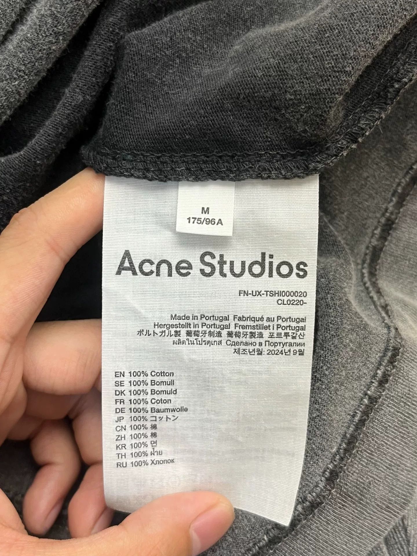 Acne Studios Acne Studios Distressed T-Shirt M Men Size US M / EU 48-50 / 2 - 4 Thumbnail
