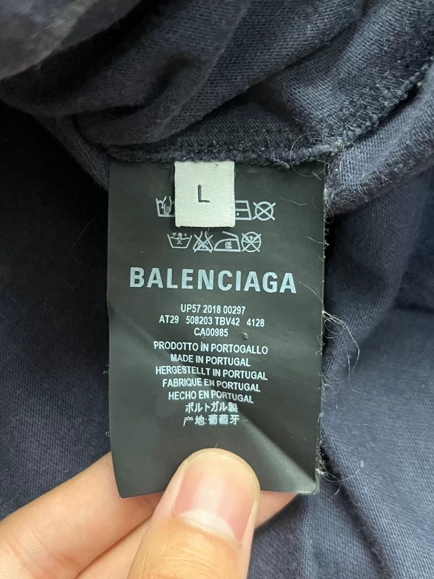 Balenciaga Balenciaga Retro Printed T-Shirt L Men Size US L / EU 52-54 / 3 - 3 Thumbnail