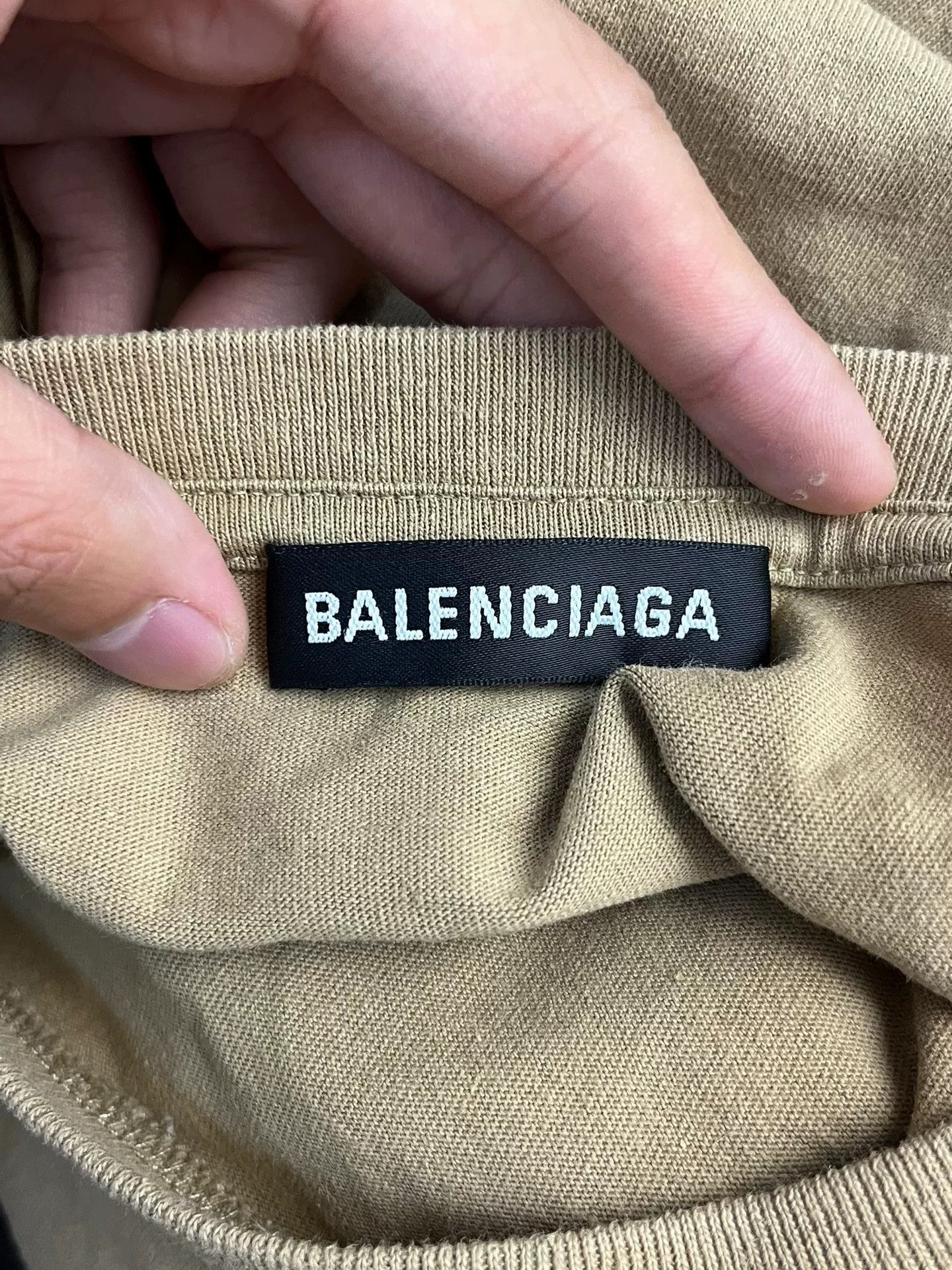 Balenciaga Balenciaga Retro Embroidered Yellow T-Shirt L Men Size US L / EU 52-54 / 3 - 3 Thumbnail