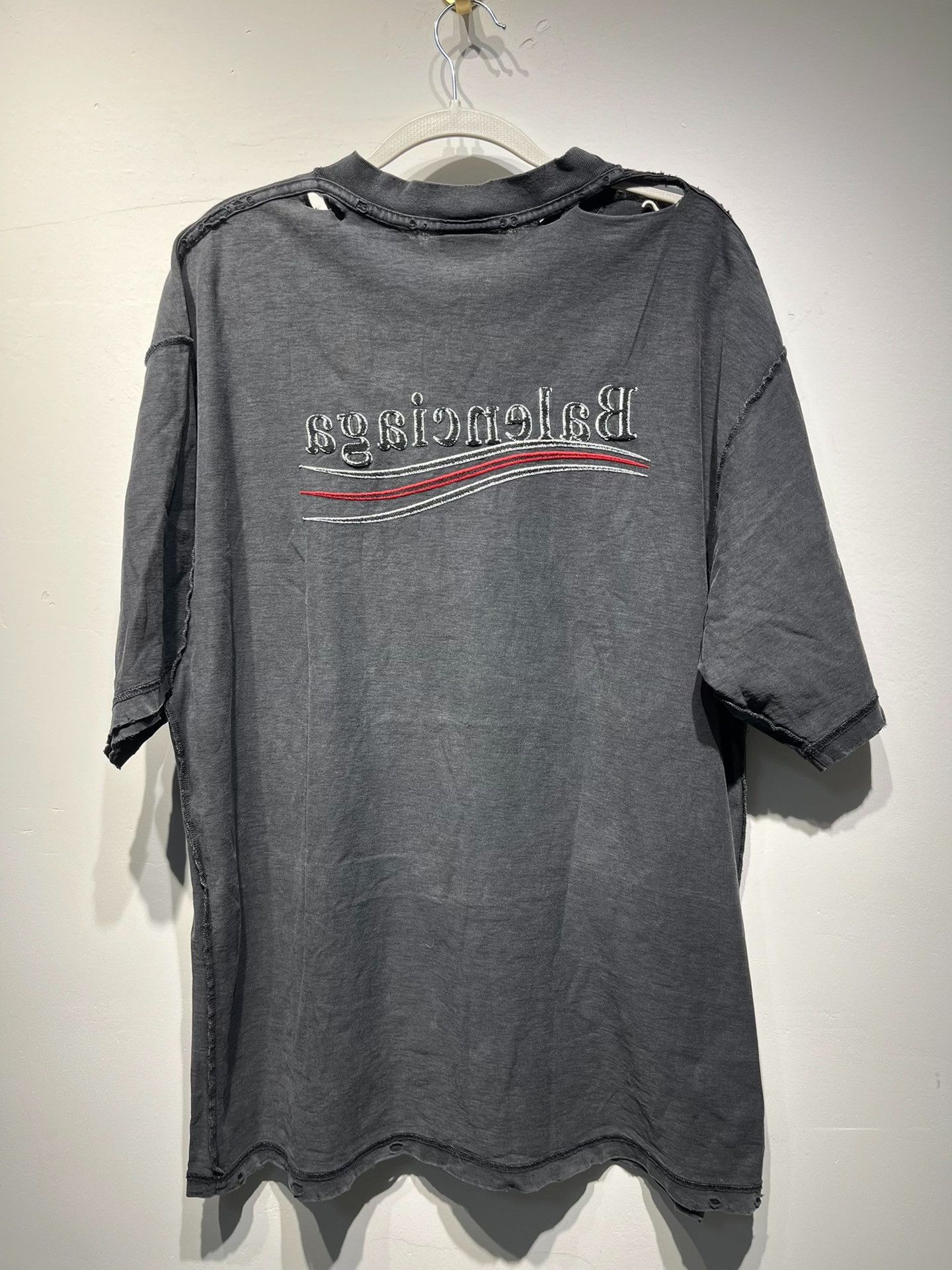 Balenciaga Balenciaga Retro Black T-Shirt M Men Size US M / EU 48-50 / 2 - 2 Thumbnail