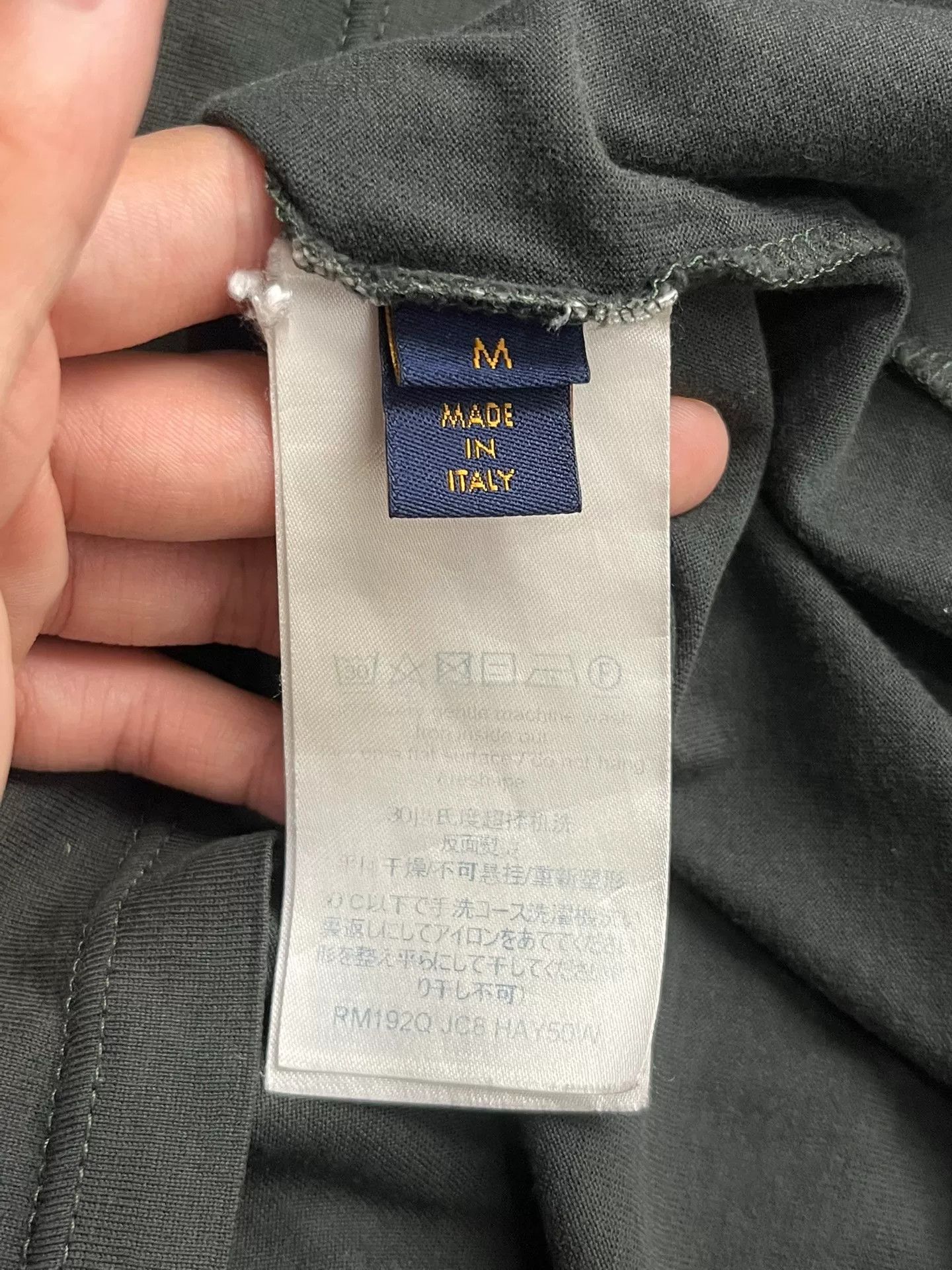 Louis Vuitton Louis Vuitton Retro Gray T-Shirt M Men Size US M / EU 48-50 / 2 - 3 Thumbnail