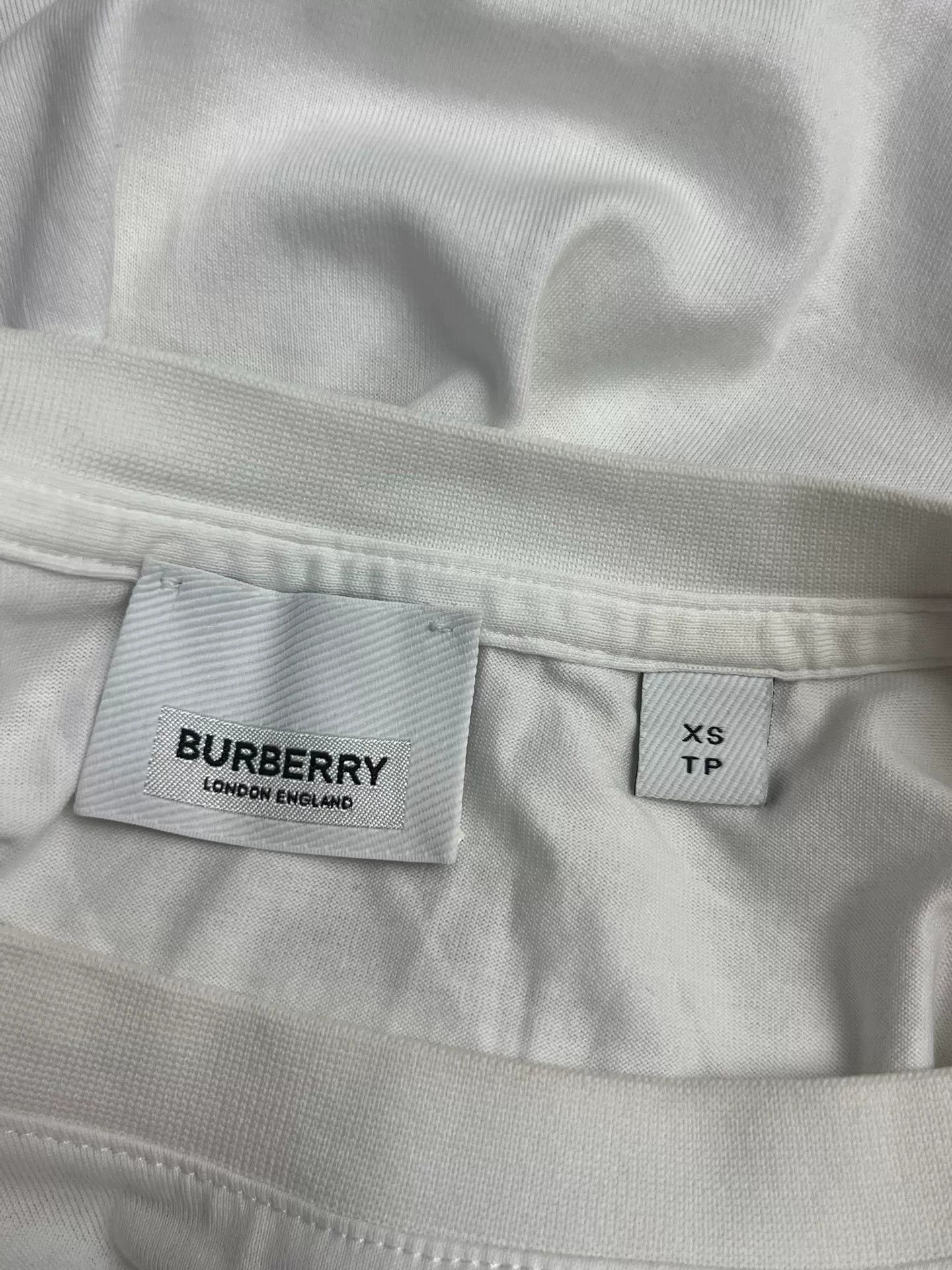 Burberry Burberry Retro Embroidered T-Shirt XS Women Size XS / US 0-2 / IT 36-38 - 3 Thumbnail