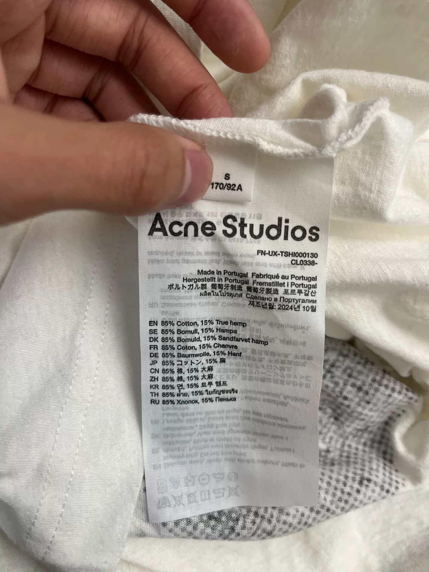 Acne Studios Acne Studios Printed Graphic White T-Shirt S Women Size S / US 4 / IT 40 - 4 Thumbnail