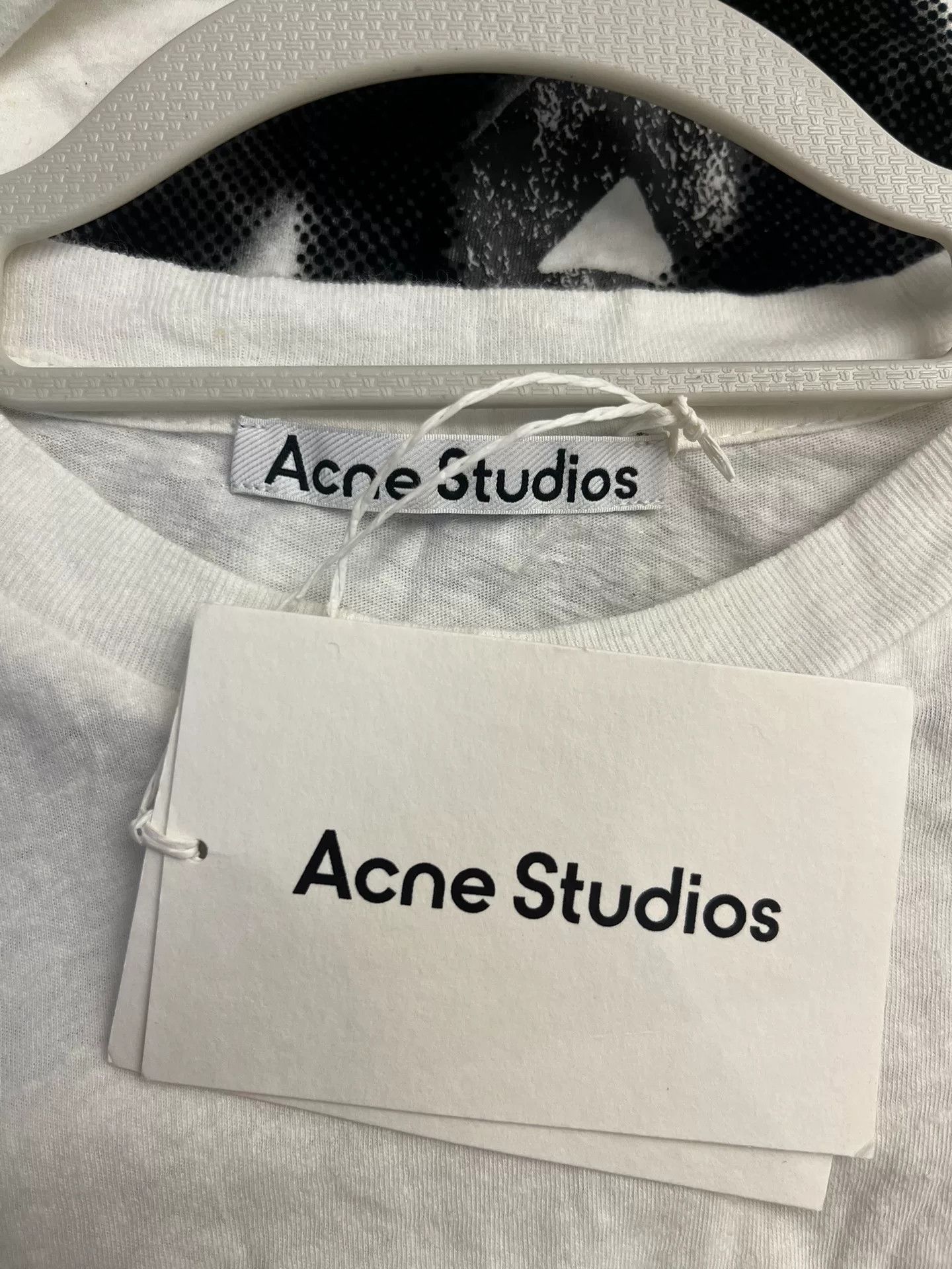 Acne Studios Acne Studios Printed Graphic White T-Shirt S Women Size S / US 4 / IT 40 - 3 Thumbnail