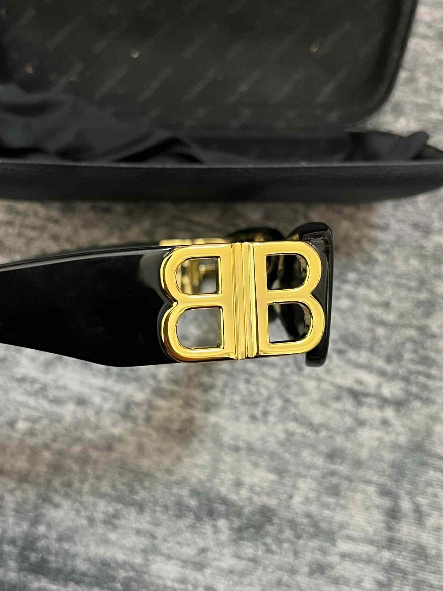 Balenciaga Balenciaga Black Item 2XS Men Size ONE SIZE - 2 Thumbnail