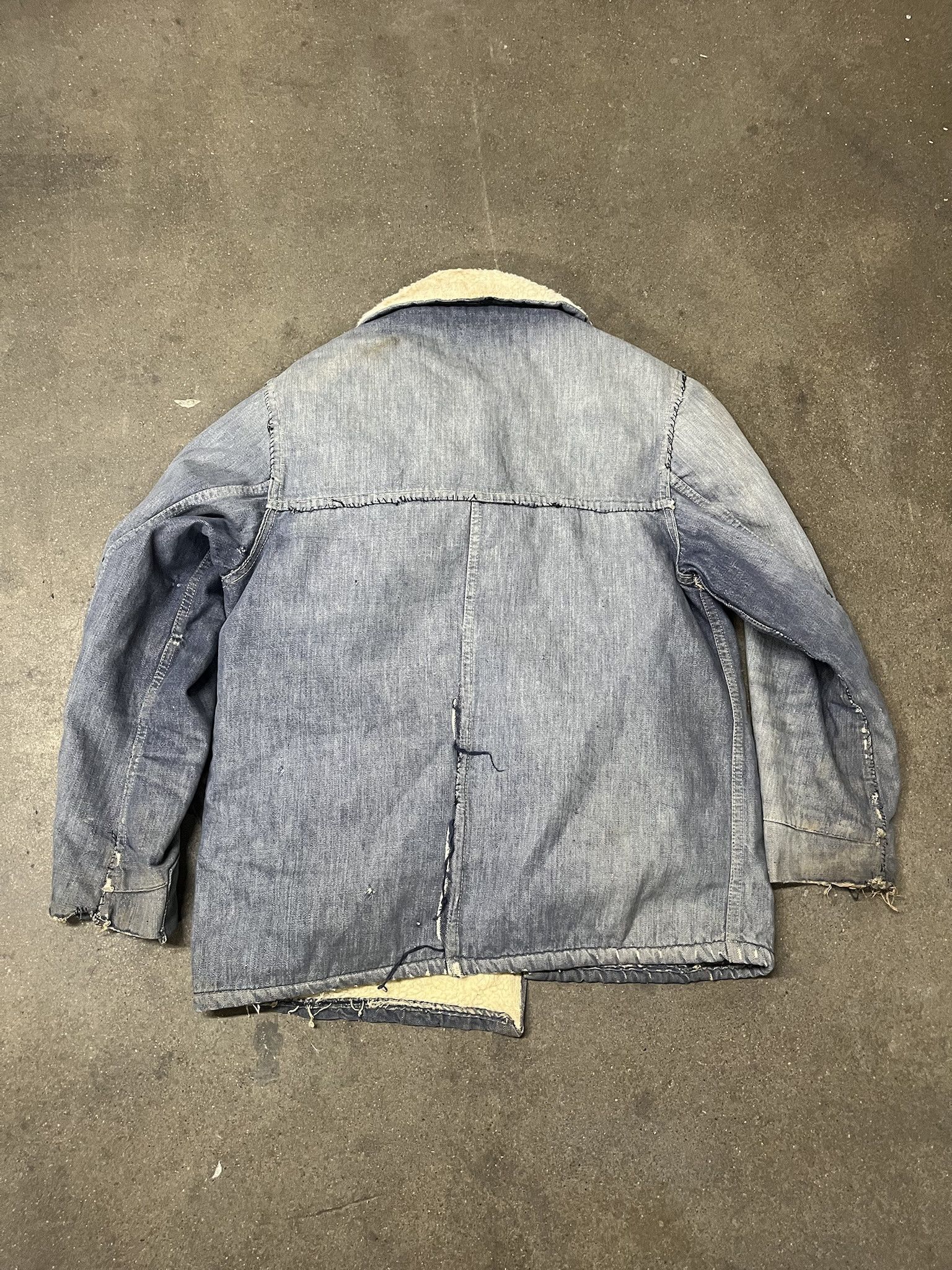 Sears × Vintage Vintage Sears Roebuck 1970s Sherpa Lined Denim Trucker Jacket Distressed and Repaired Size 42 Size US L / EU 52-54 / 3 - 5 Thumbnail