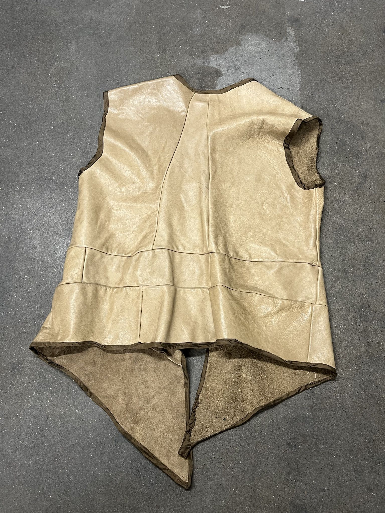 Leather × Vintage Vintage 1940s//1950s Hand Made Leather Vest Size M Size US M / EU 48-50 / 2 - 3 Thumbnail