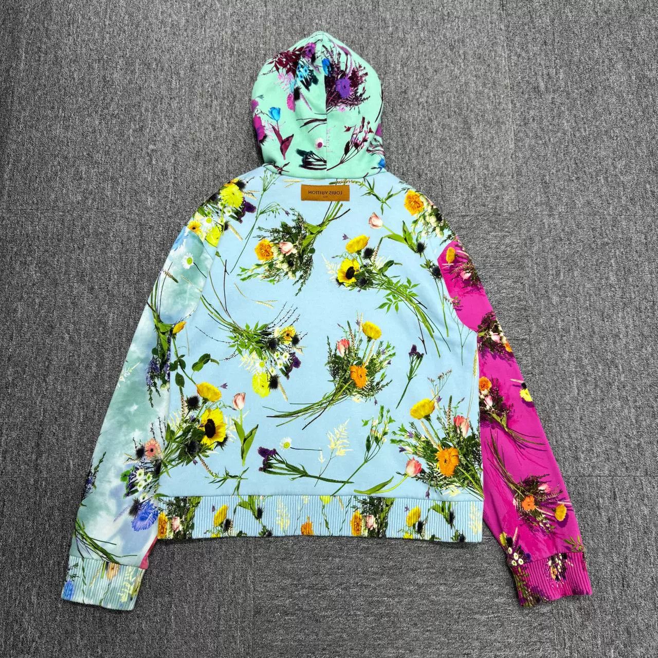 Louis Vuitton Louis Vuitton Floral Print Hoodie Size US M / EU 48-50 / 2 - 4 Thumbnail