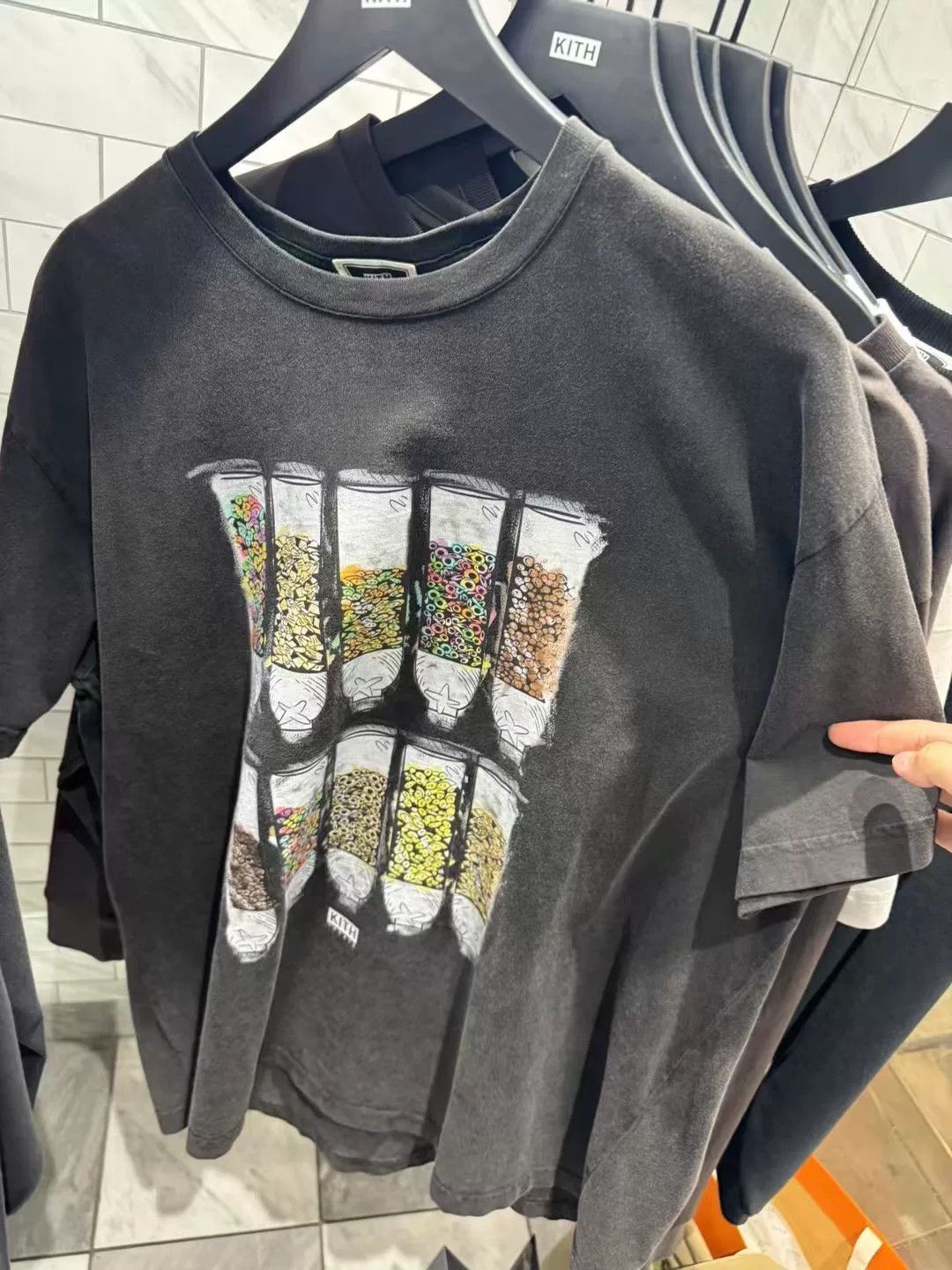Kith Kith 25SS Ice Cream Shop Vintage Tee Size US L / EU 52-54 / 3 - 3 Thumbnail
