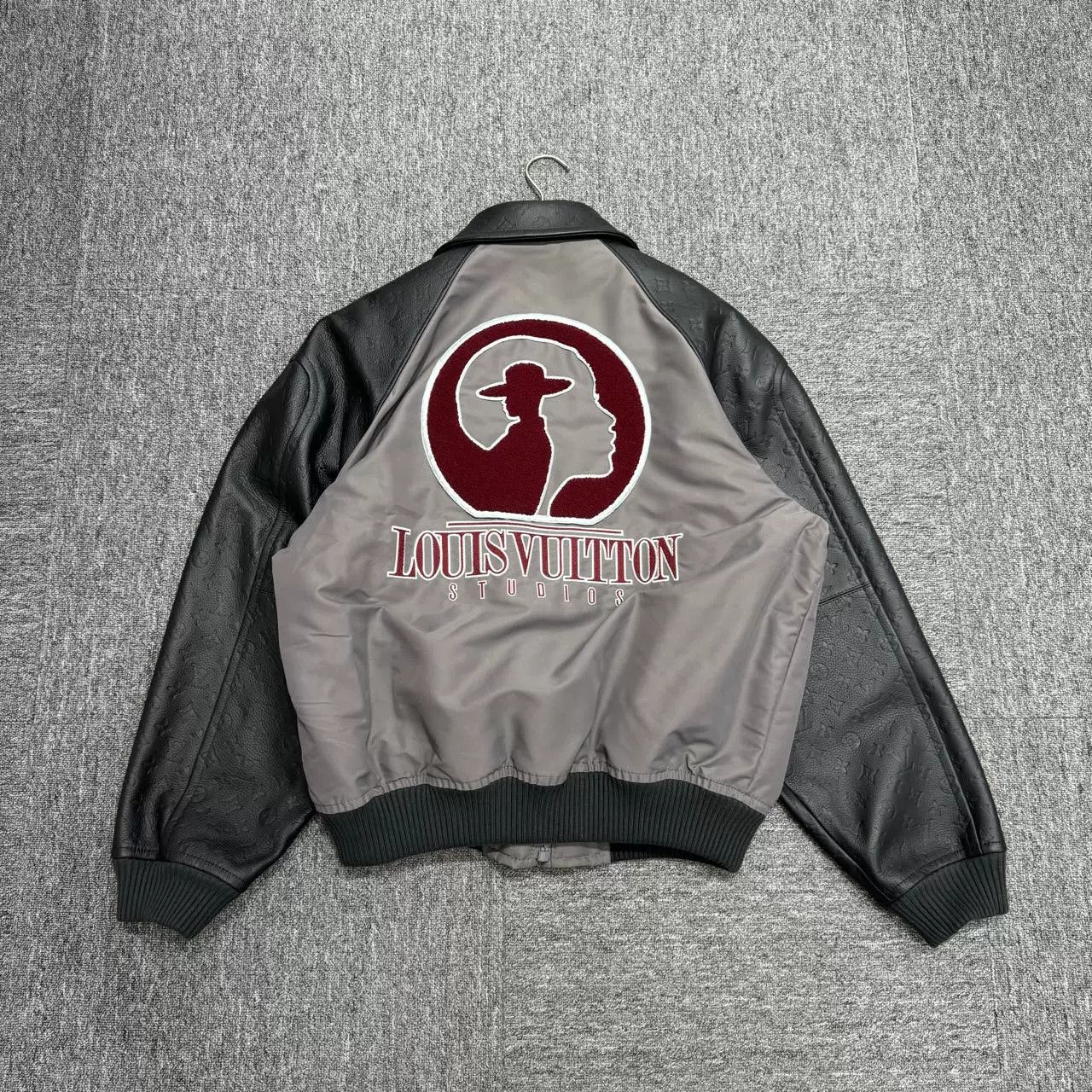 Louis Vuitton Louis Vuitton 23FW Monogram Bomber Jacket Size US L / EU 52-54 / 3 - 4 Thumbnail