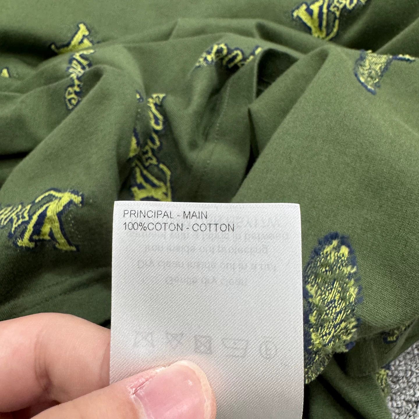 Louis Vuitton Louis Vuitton SS25 Embroidered Letter Tee Size US XL / EU 56 / 4 - 4 Thumbnail