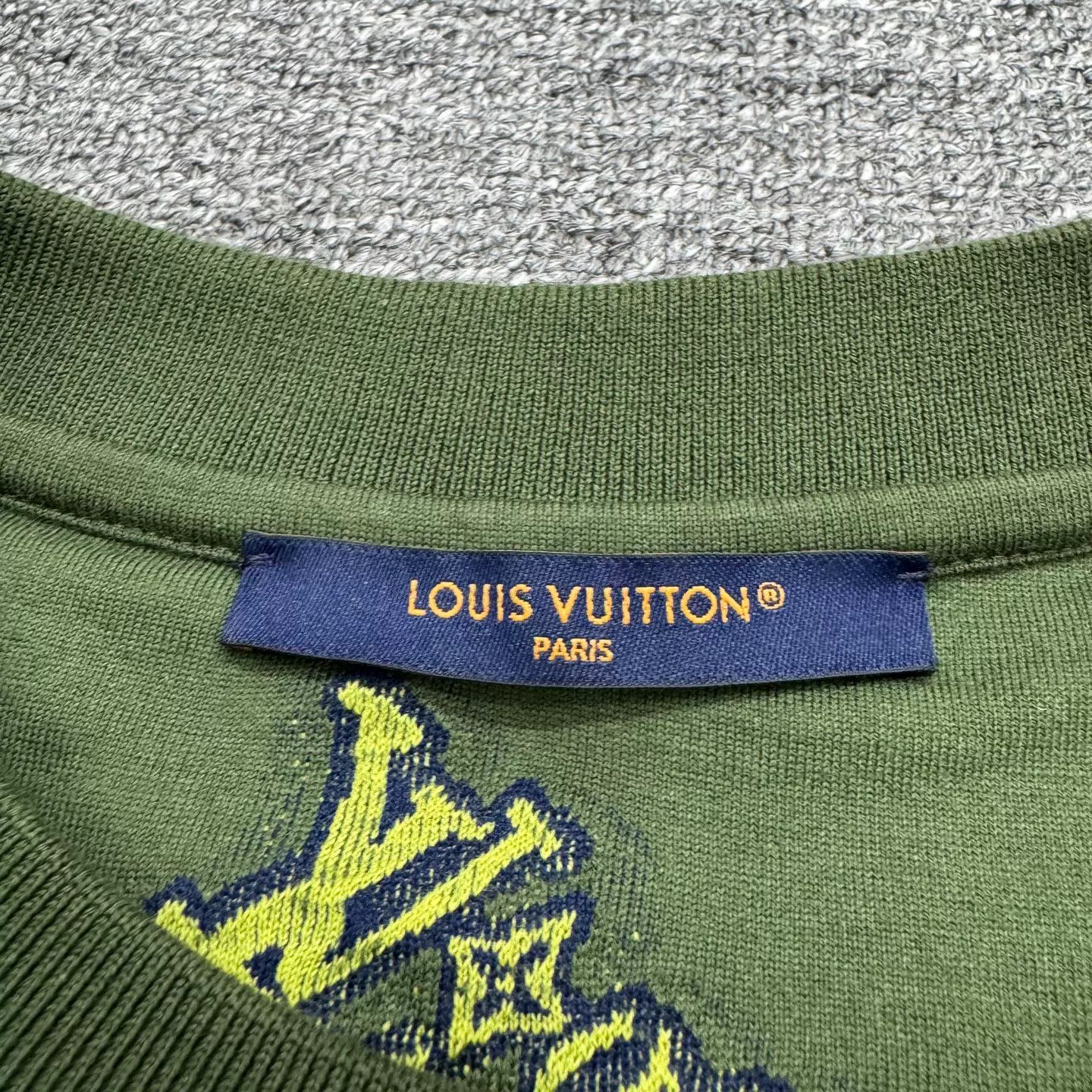 Louis Vuitton Louis Vuitton SS25 Embroidered Letter Tee Size US XL / EU 56 / 4 - 2 Thumbnail