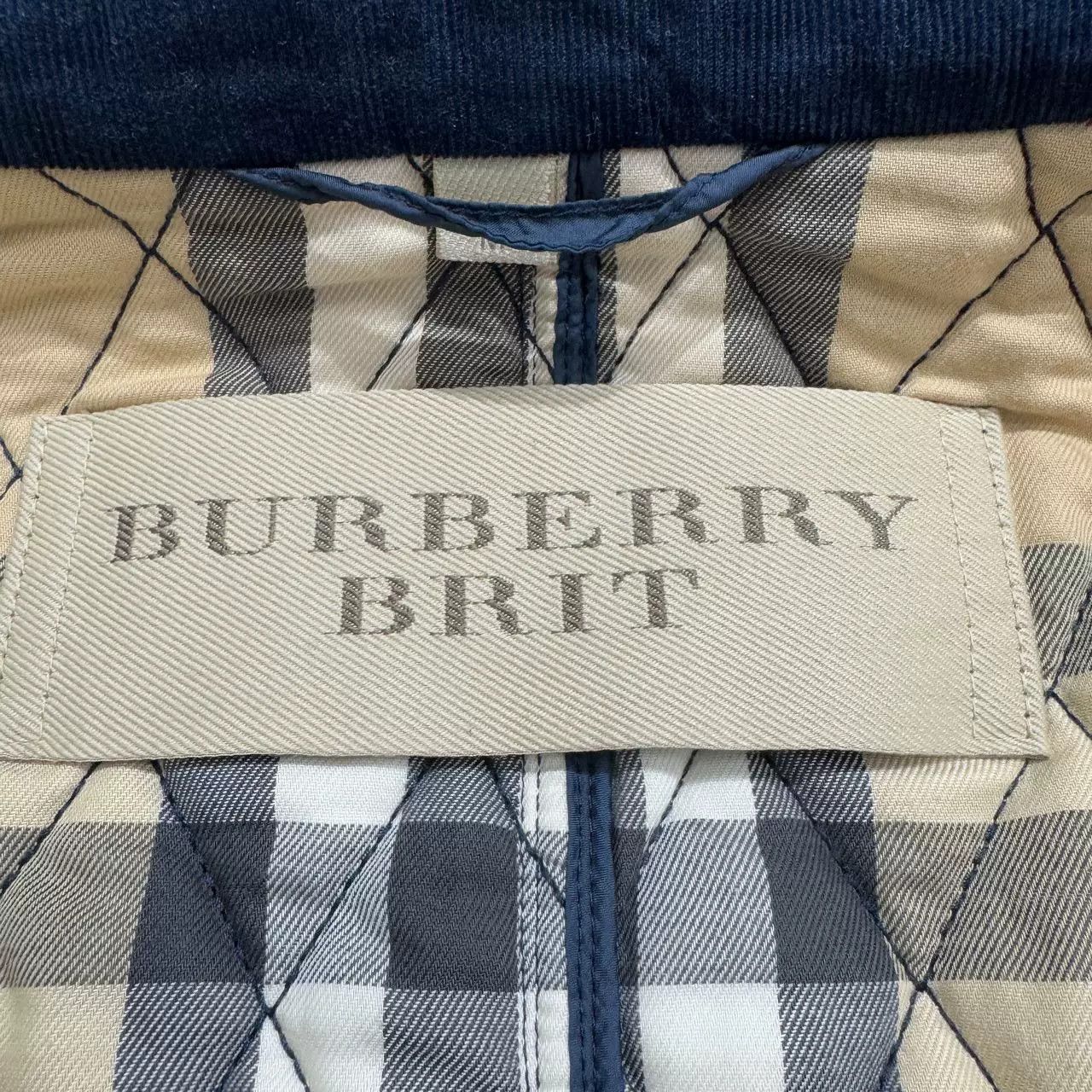 Burberry Burberry Diamond Quilted Puffer Jacket Size US M / EU 48-50 / 2 - 2 Thumbnail
